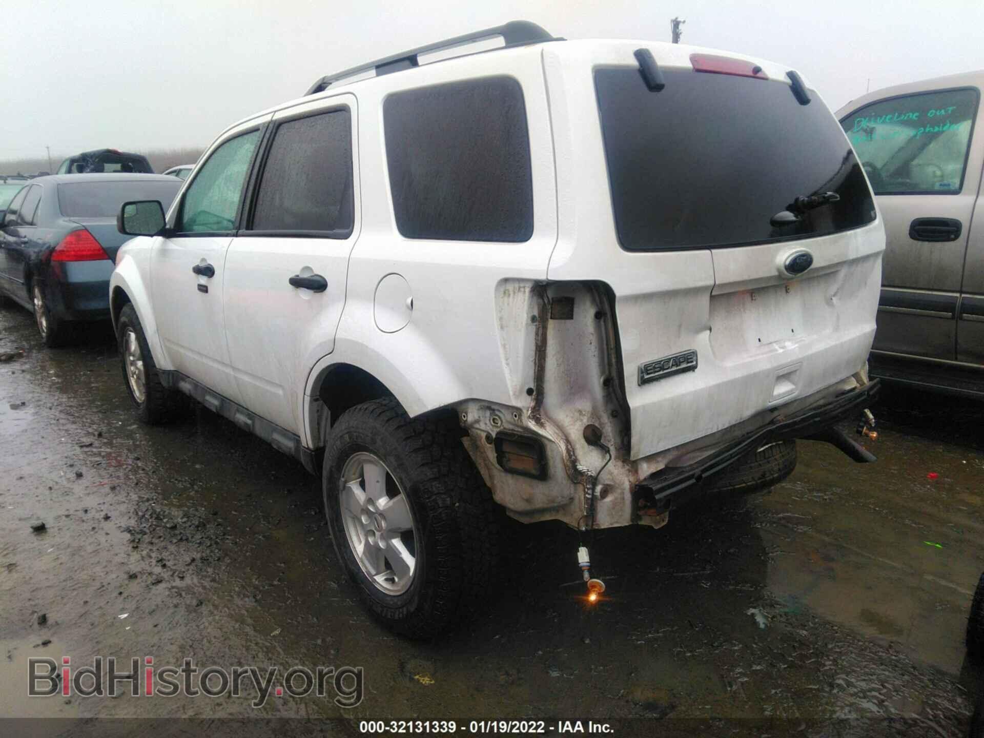 2011 FORD ESCAPE - VIN: 1FMCU9D70BKB34443 - Фото 3