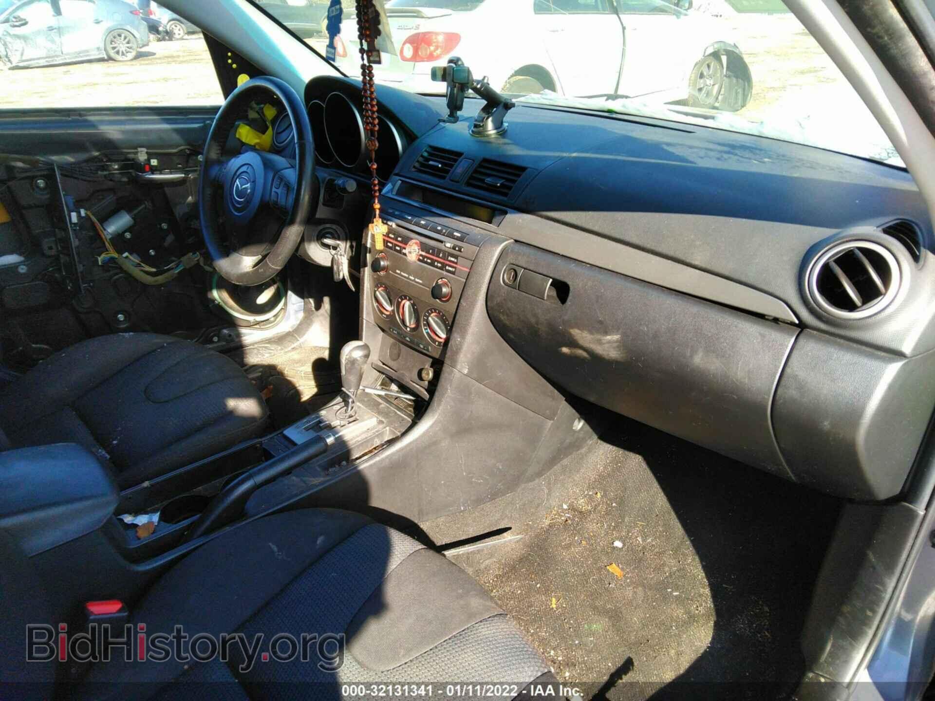 2007 MAZDA MAZDA3 - VIN: JM1BK144371667588 - Фото 5