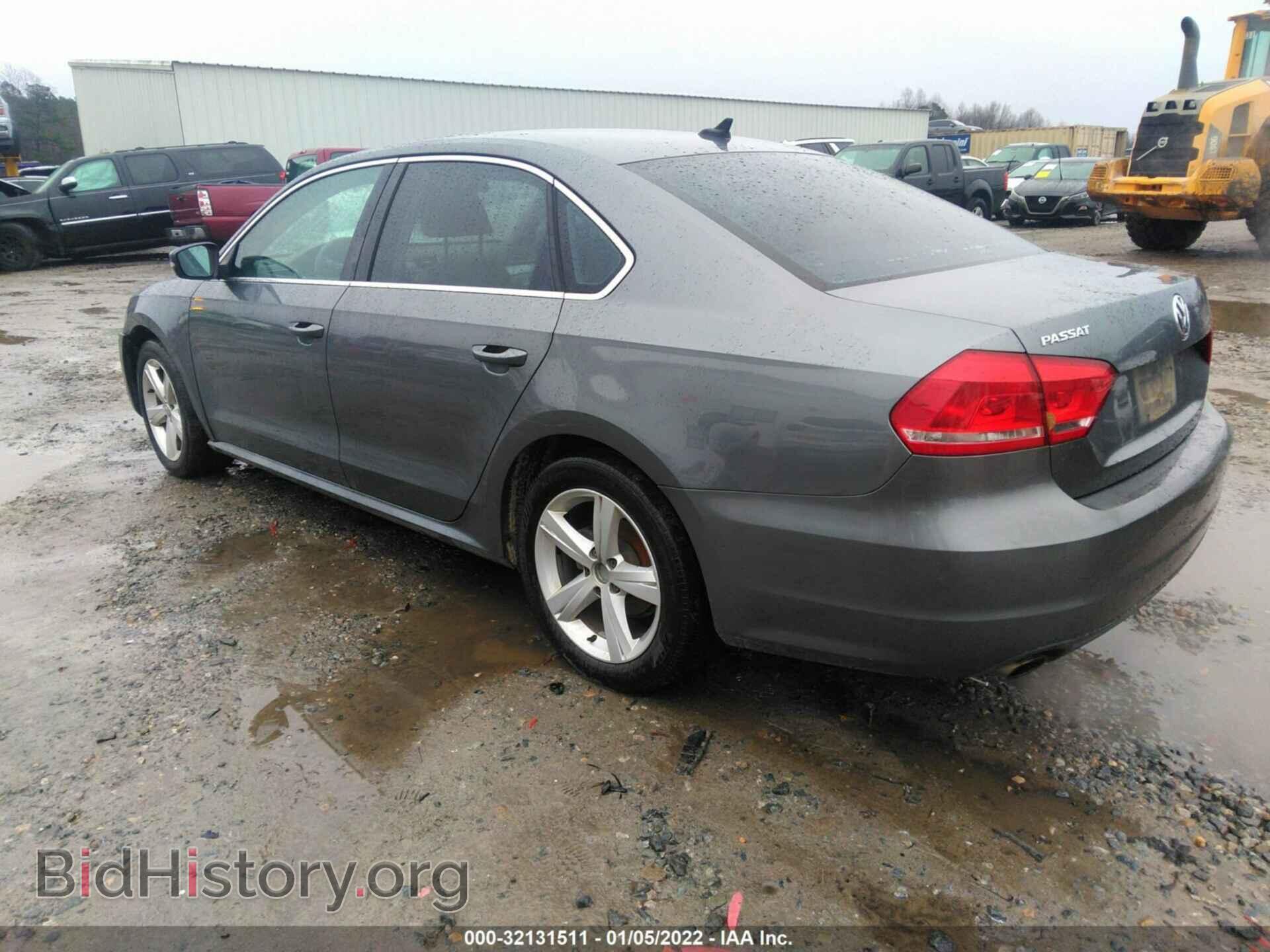 2013 VOLKSWAGEN PASSAT - VIN: 1VWBP7A31DC057718 - Фото 3