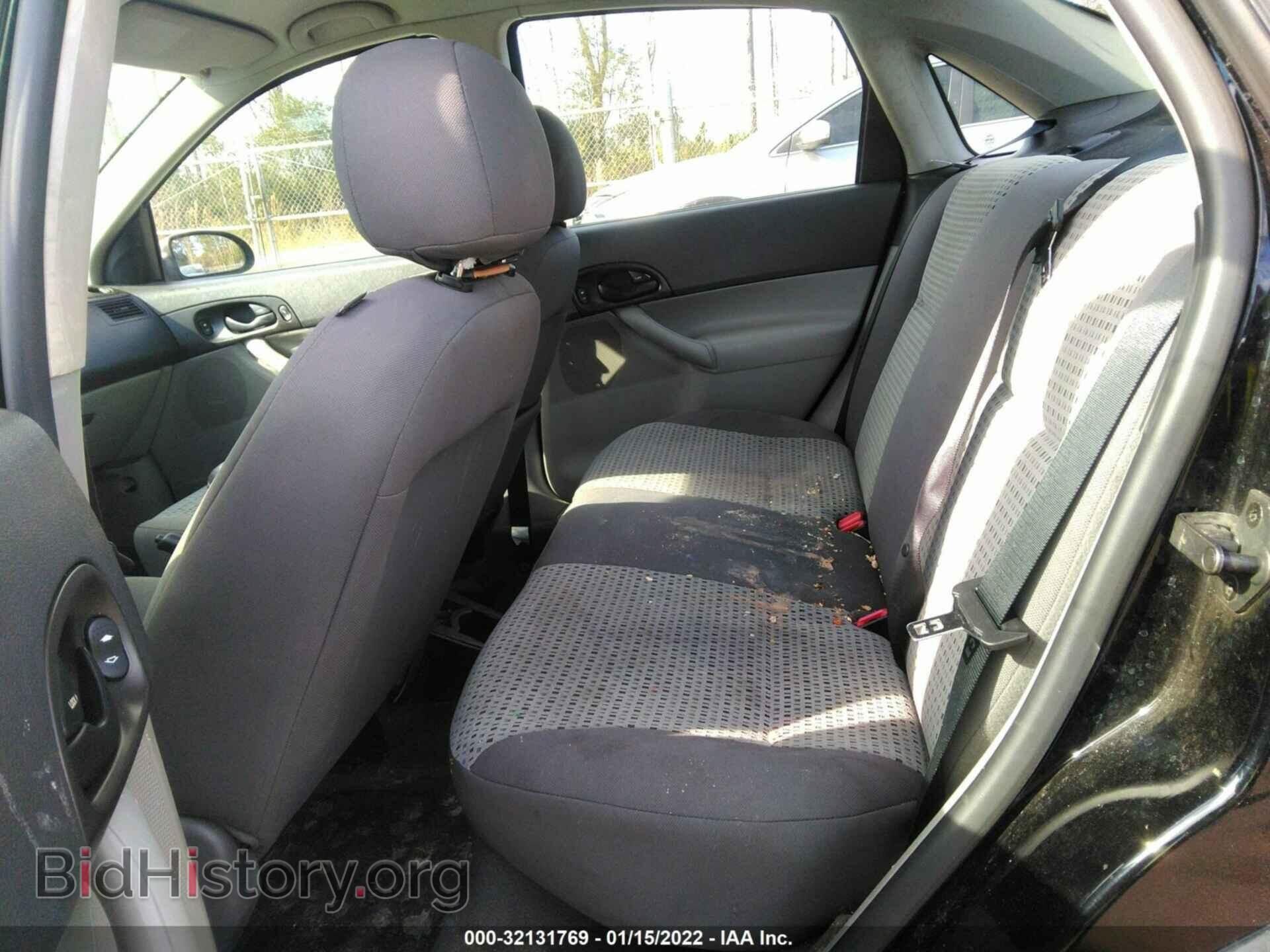 2007 FORD FOCUS - VIN: 1FAHP34N17W361000 - Photo 8