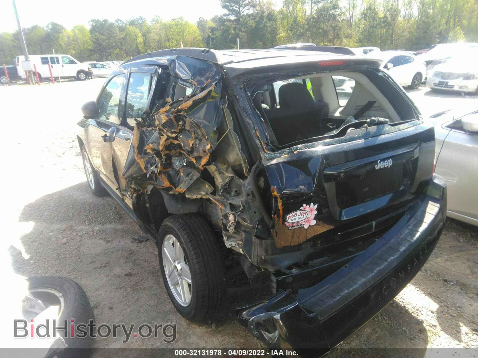 2010 JEEP COMPASS - VIN: 1J4NT4FB2AD560541 - Фото 3