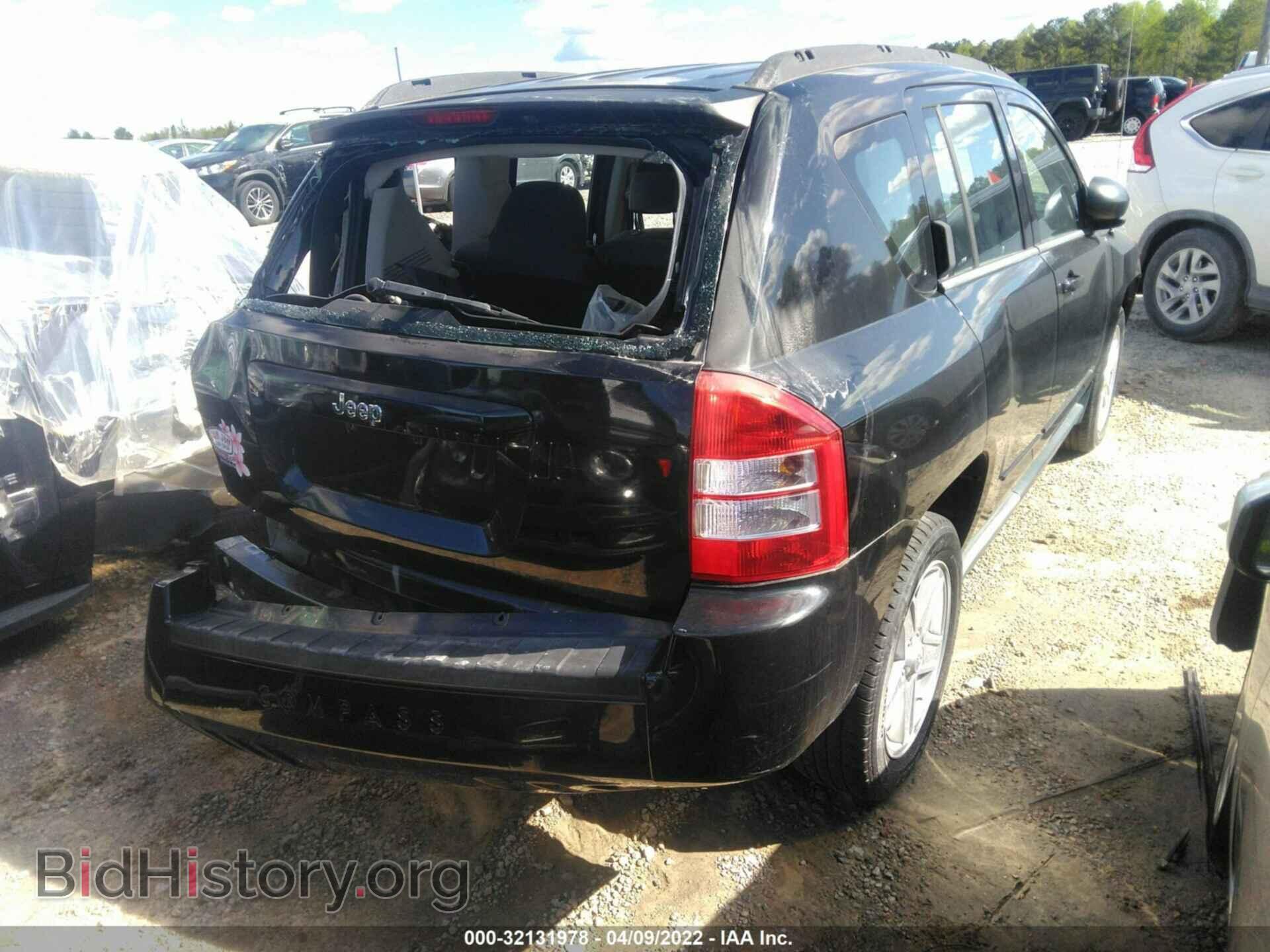 2010 JEEP COMPASS - VIN: 1J4NT4FB2AD560541 - Фото 4