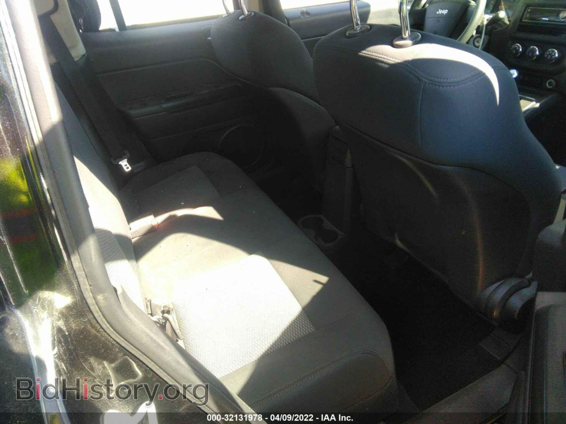 2010 JEEP COMPASS - VIN: 1J4NT4FB2AD560541 - Фото 8