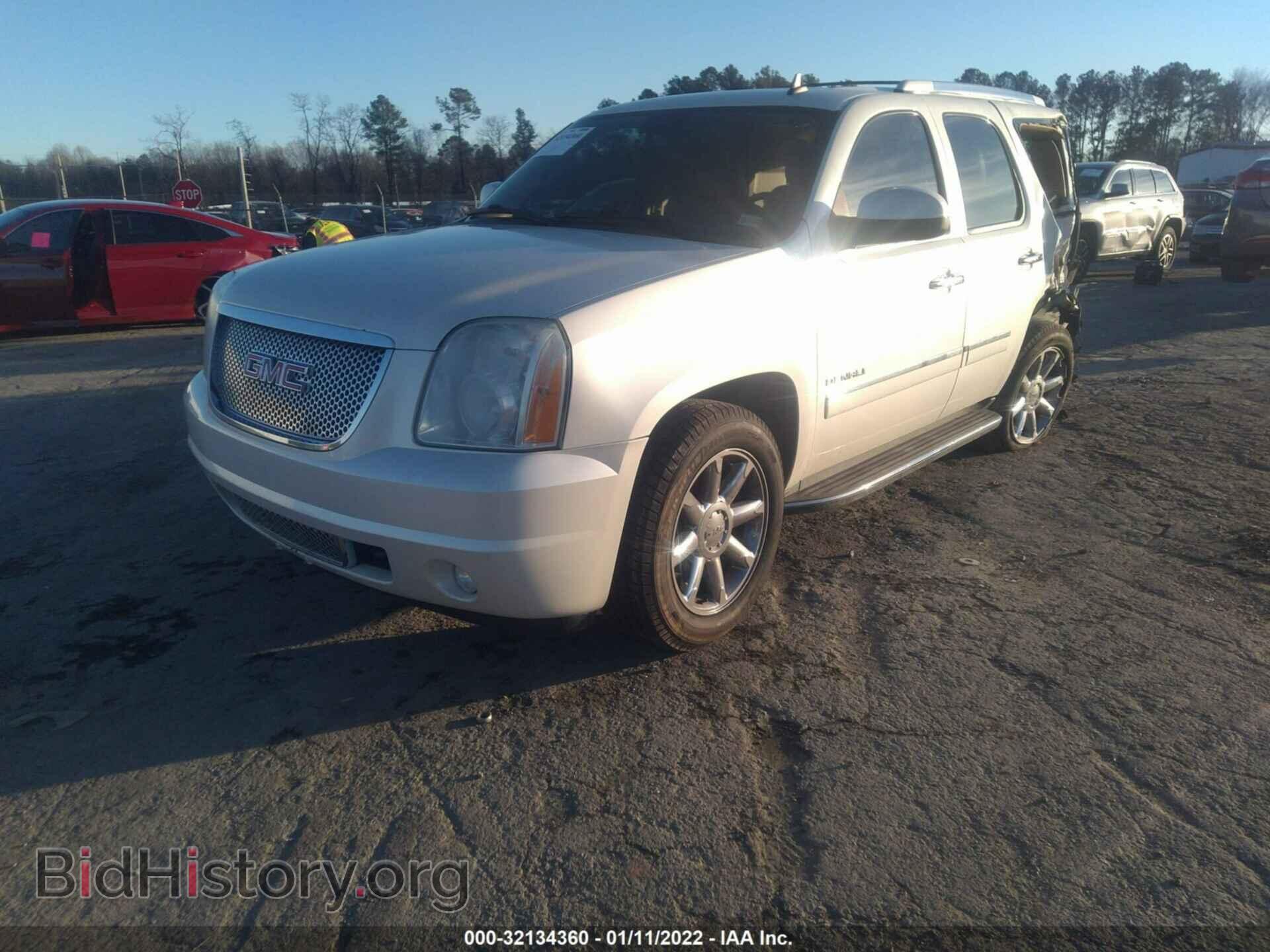 2012 GMC YUKON - VIN: 1GKS1EEF1CR102217 - Фото 2