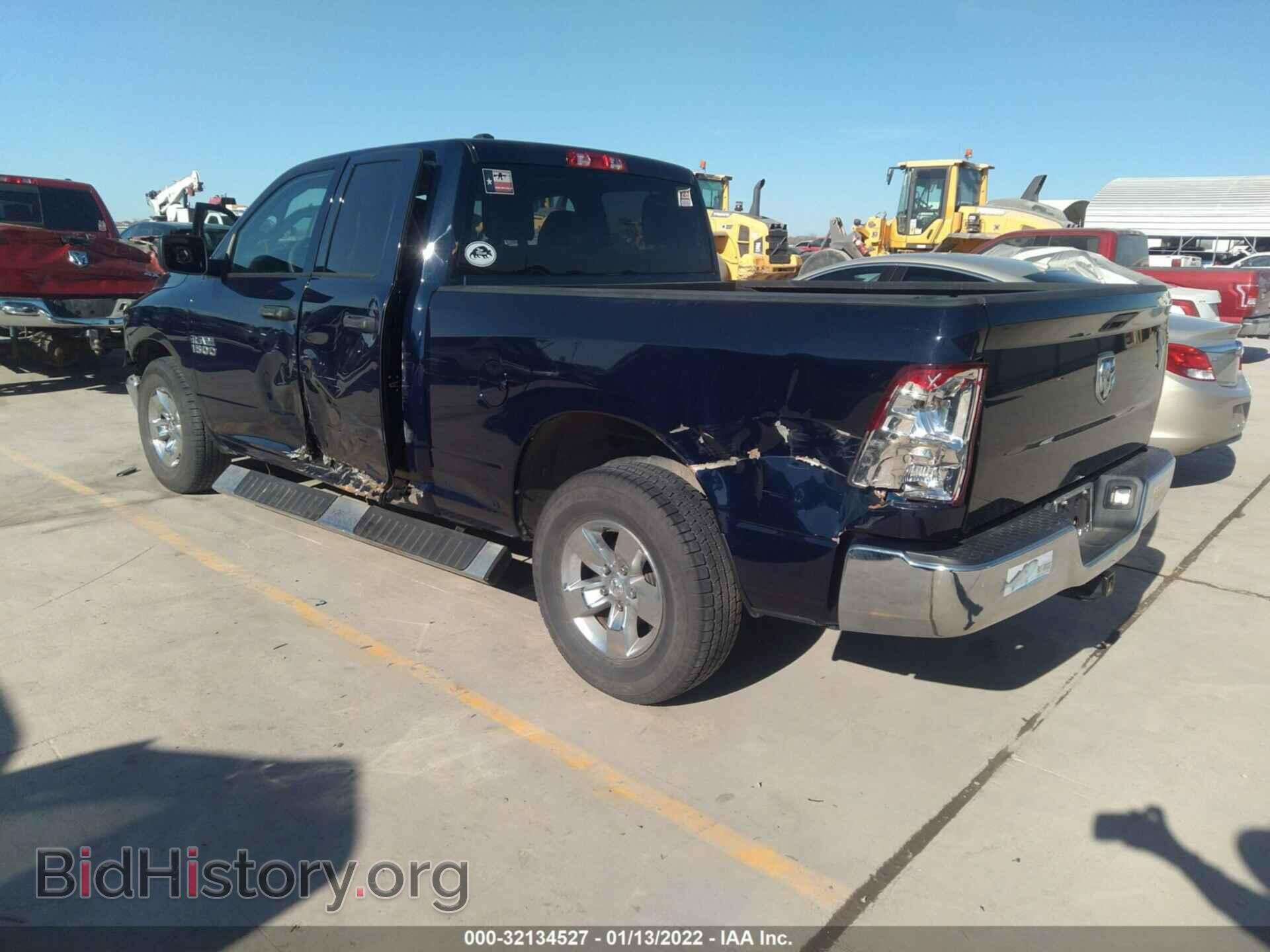 2018 RAM 1500 - VIN: 1C6RR6FG0JS251683 - Фото 3