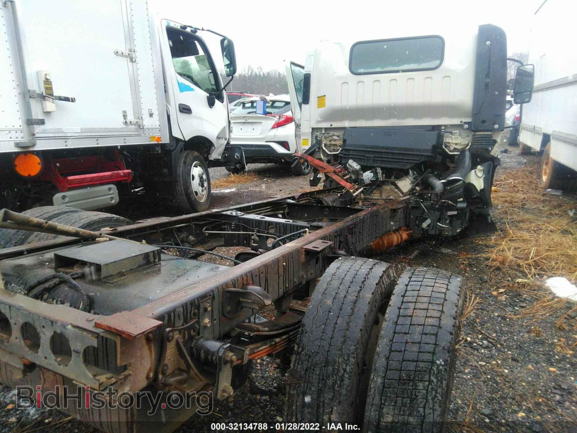 2018 ISUZU NPR HD - VIN: 54DC4W1B6JS808634 - Photo 4
