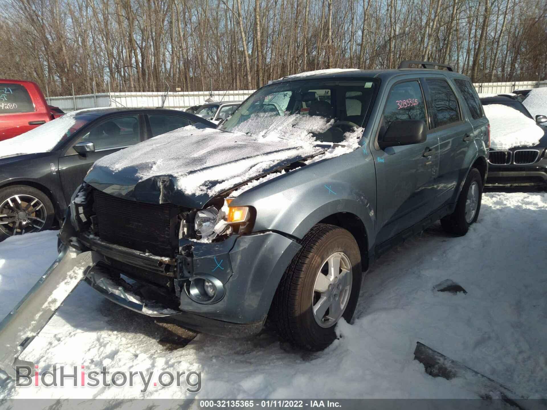 2011 FORD ESCAPE - VIN: 1FMCU0DG7BKB72232 - Фото 2