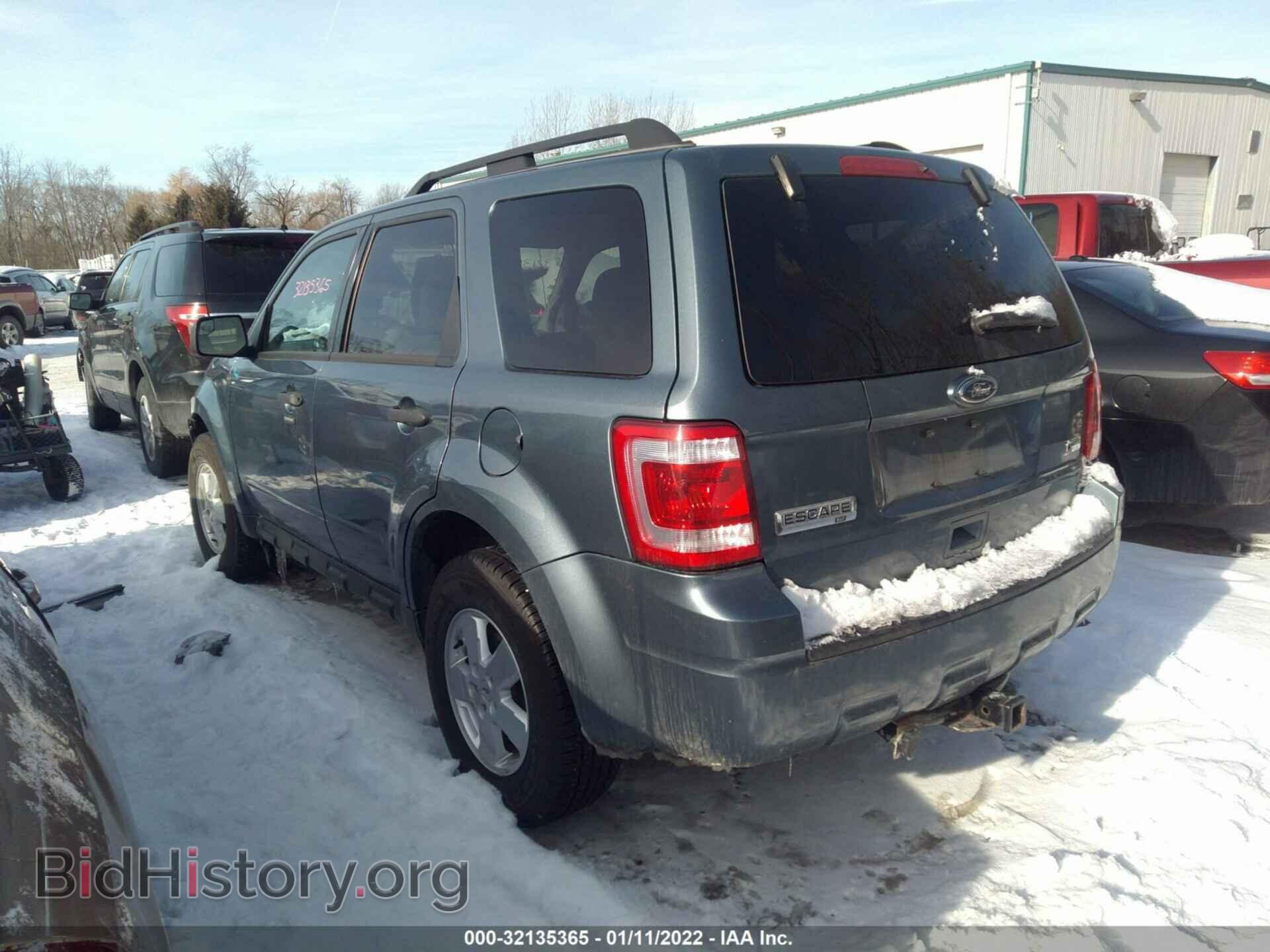 2011 FORD ESCAPE - VIN: 1FMCU0DG7BKB72232 - Фото 3