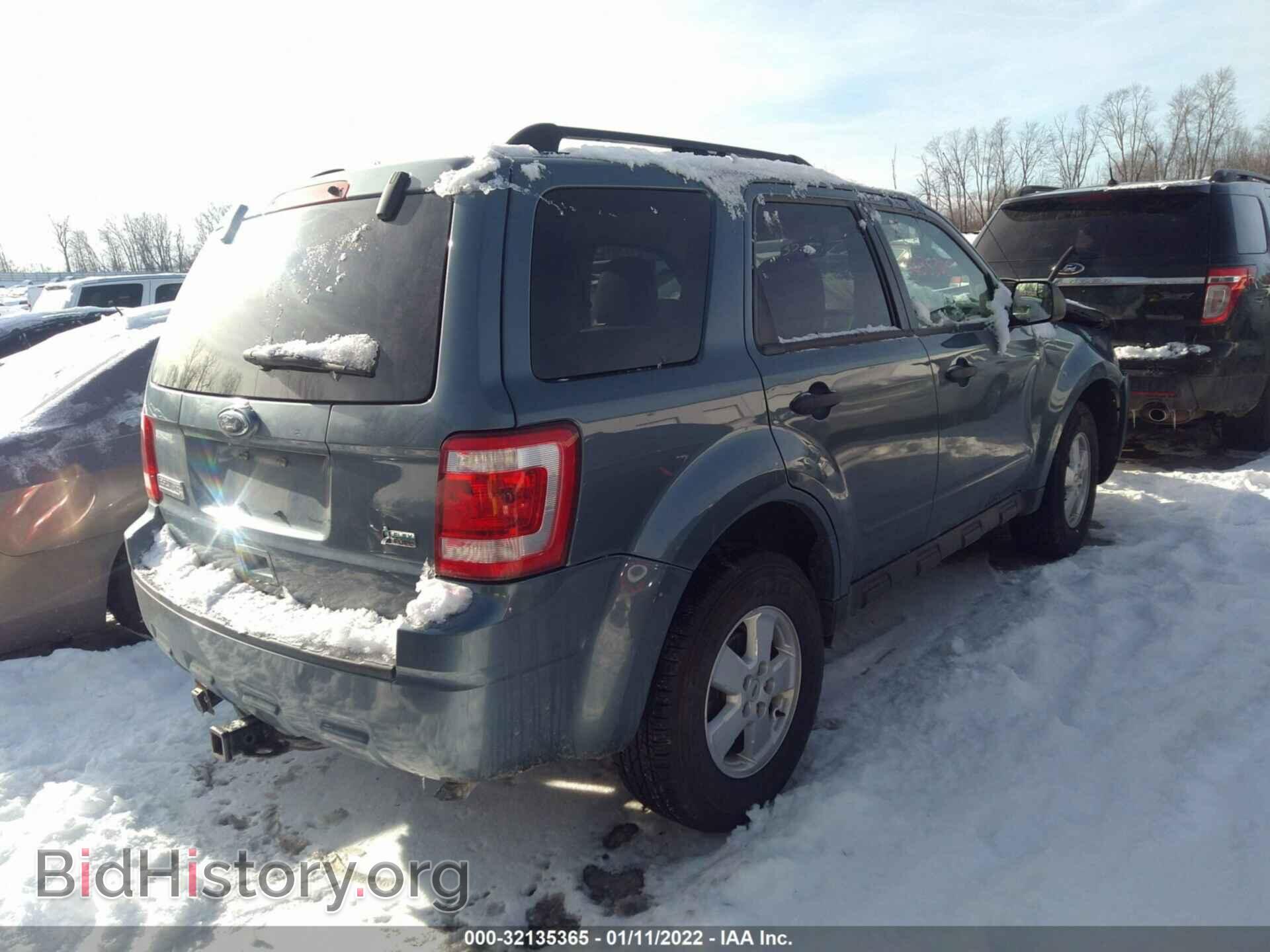 2011 FORD ESCAPE - VIN: 1FMCU0DG7BKB72232 - Фото 4