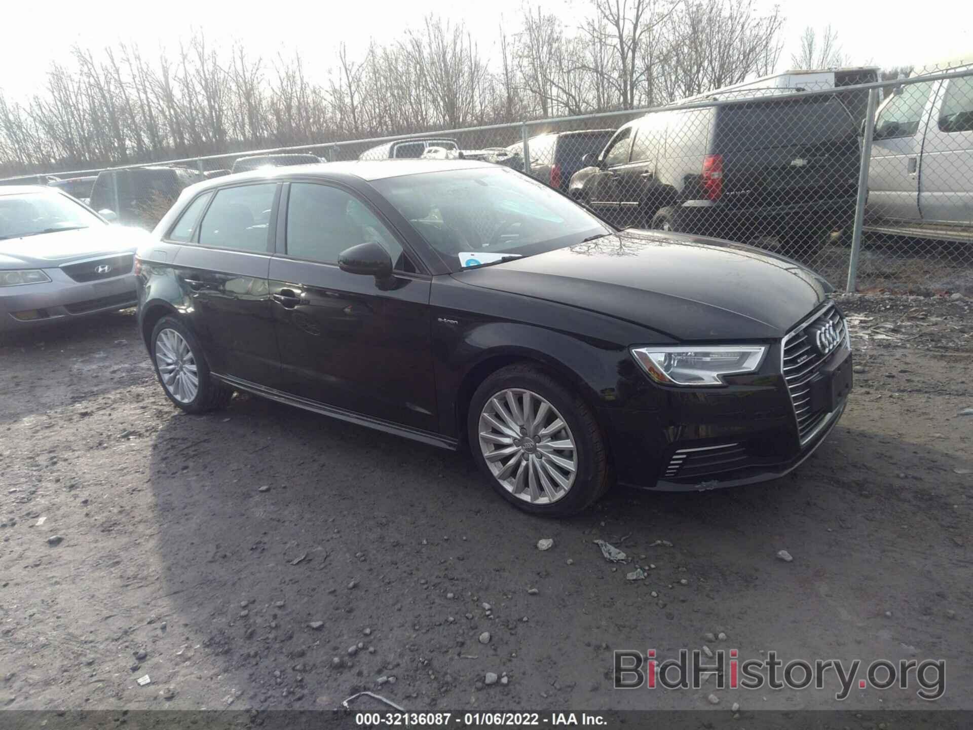 Photo WAUUPBFF5HA095419 - AUDI A3 SPORTBACK E-TRON 2017