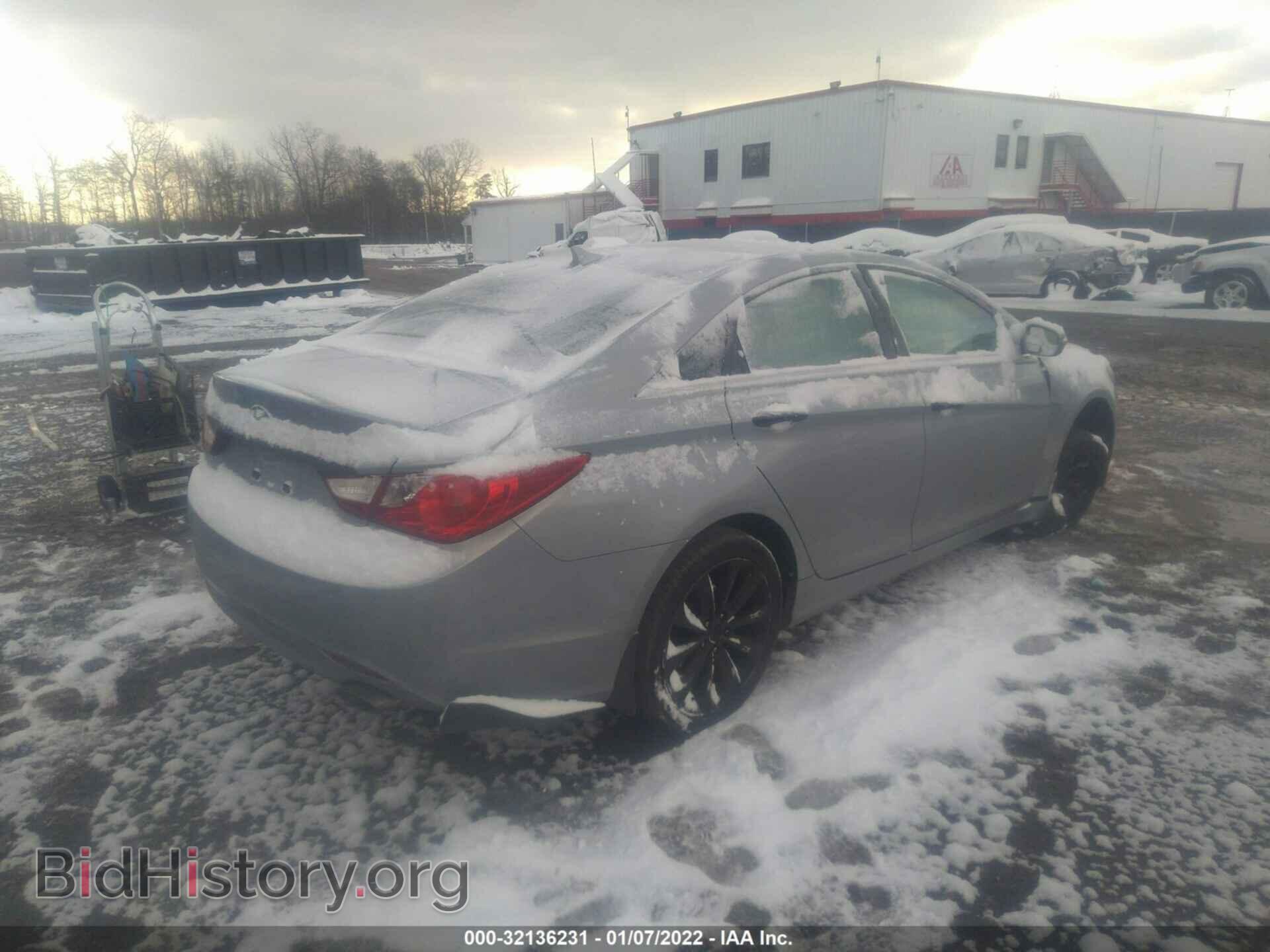 2011 HYUNDAI SONATA - VIN: 5NPEC4ABXBH168433 - Фото 4