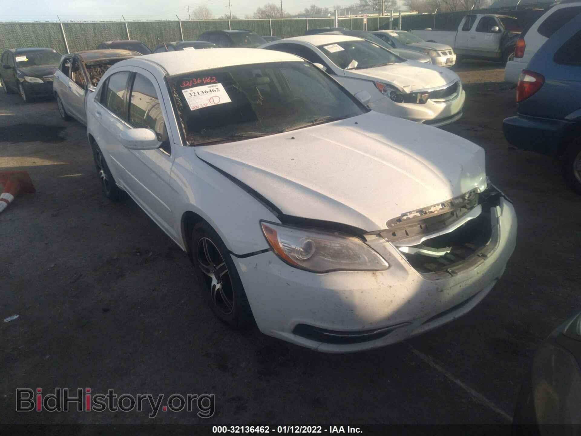 Фотография 1C3CCBBB7DN589981 - CHRYSLER 200 2013