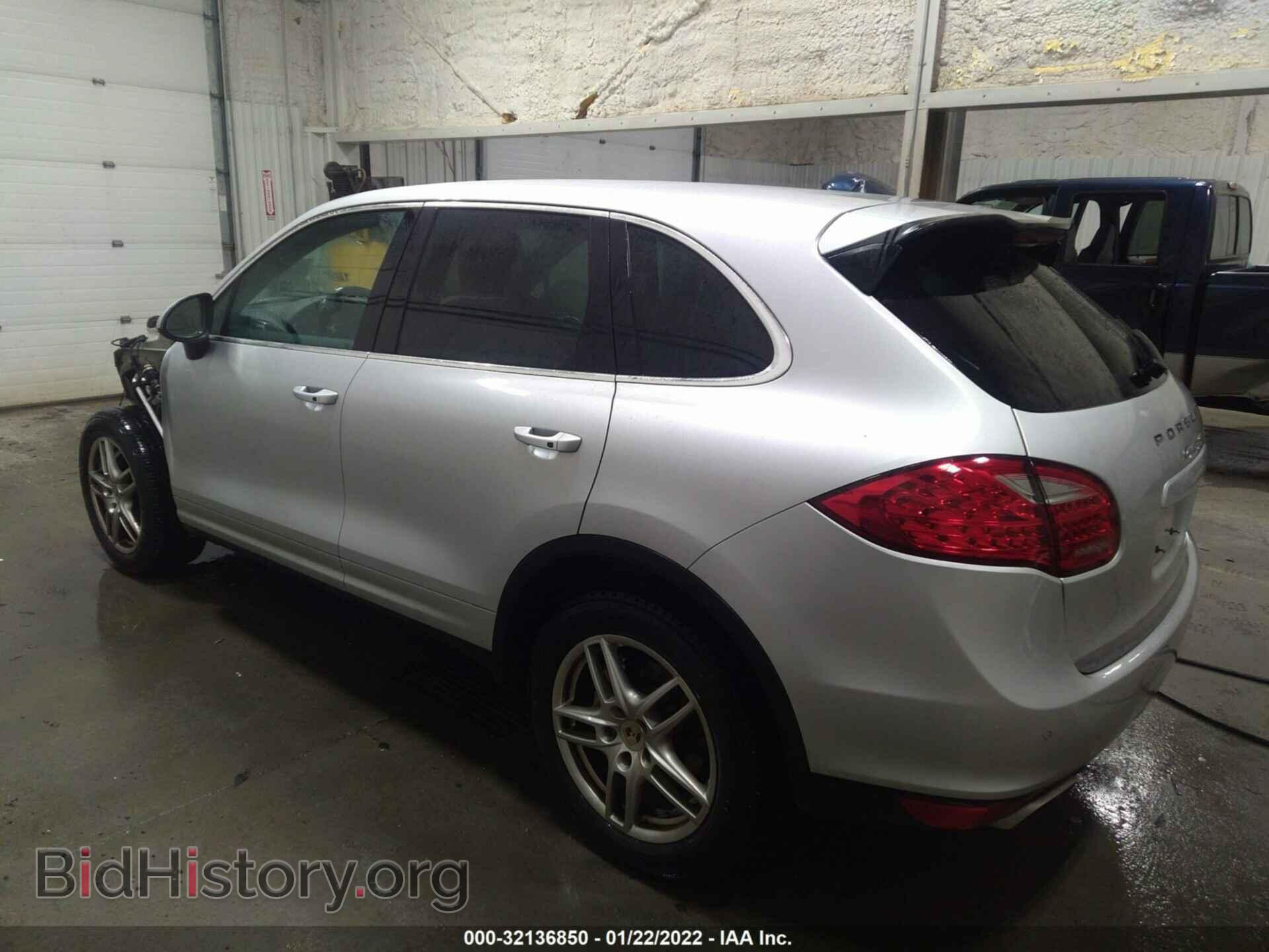 2011 PORSCHE CAYENNE - VIN: WP1AB2A20BLA43134 - Фото 3