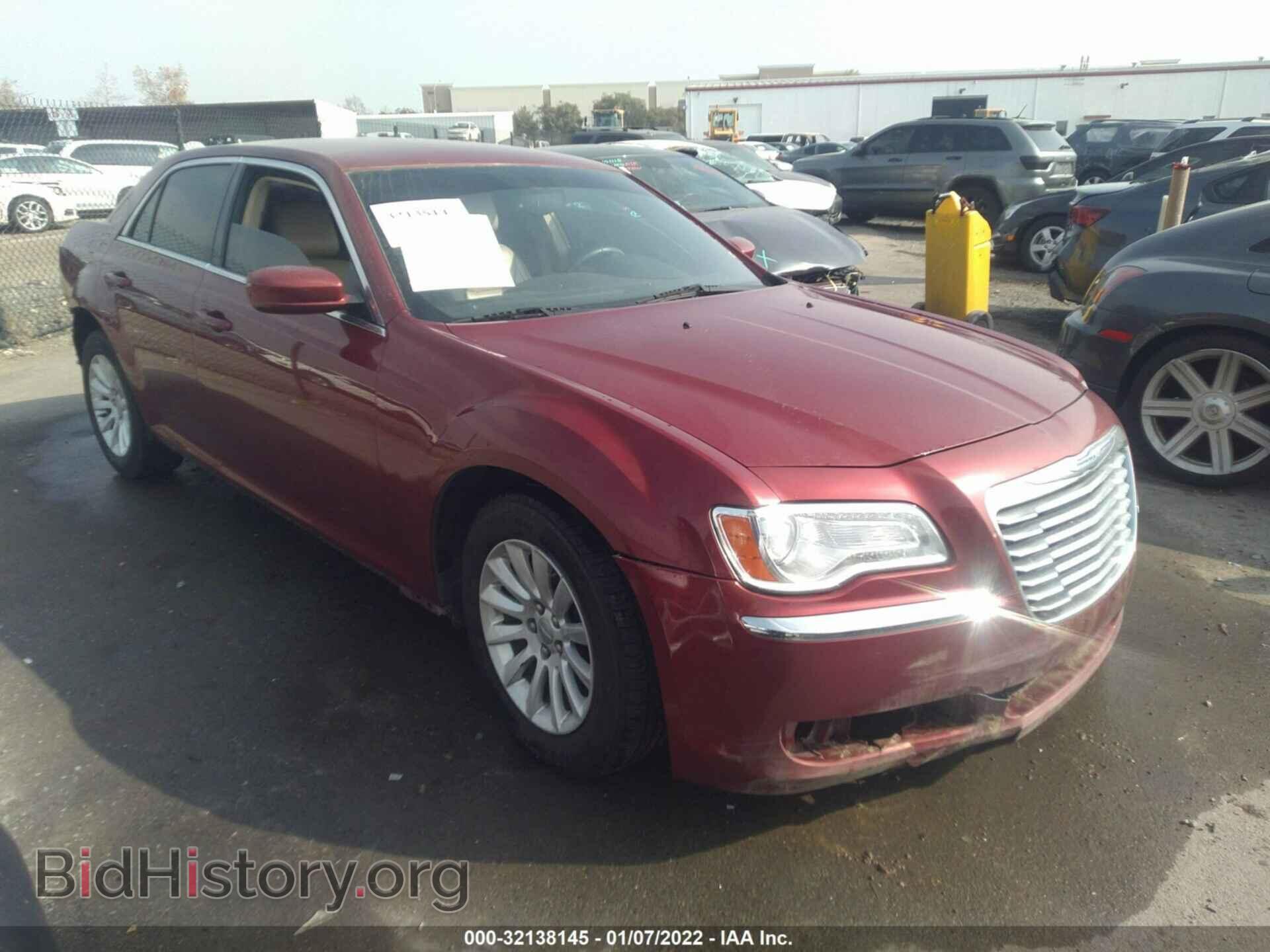 Фотография 2C3CCAAG6DH615308 - CHRYSLER 300 2013