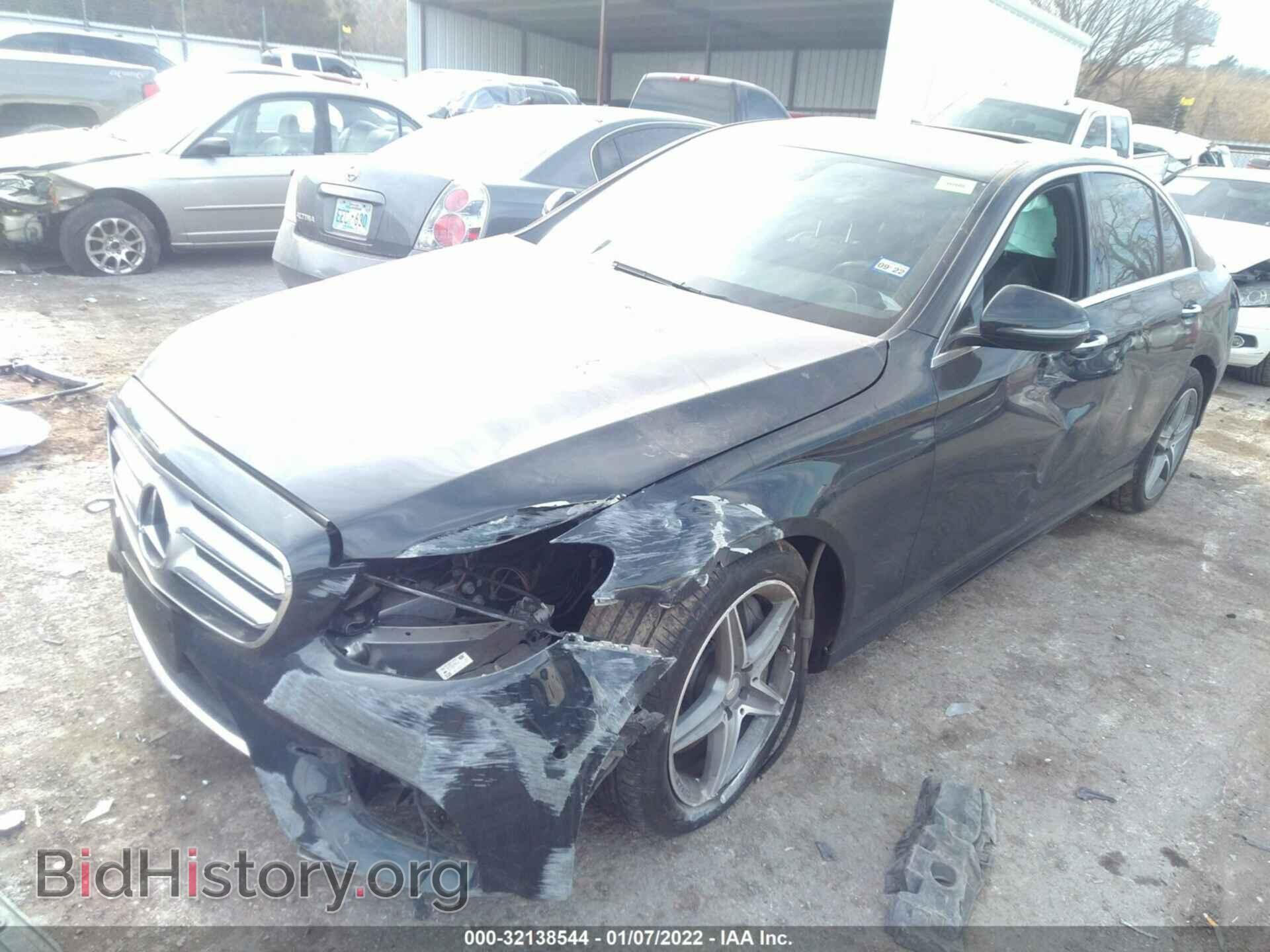 2017 MERCEDES-BENZ E-CLASS - VIN: WDDZF4KB5HA023572 - Фото 2