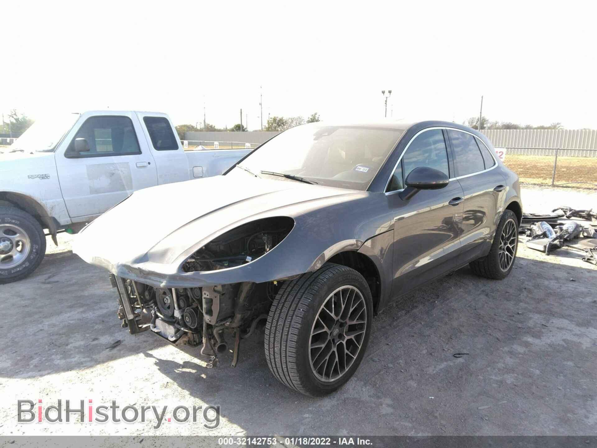 2017 PORSCHE MACAN - VIN: WP1AB2A51HLB21116 - Photo 2