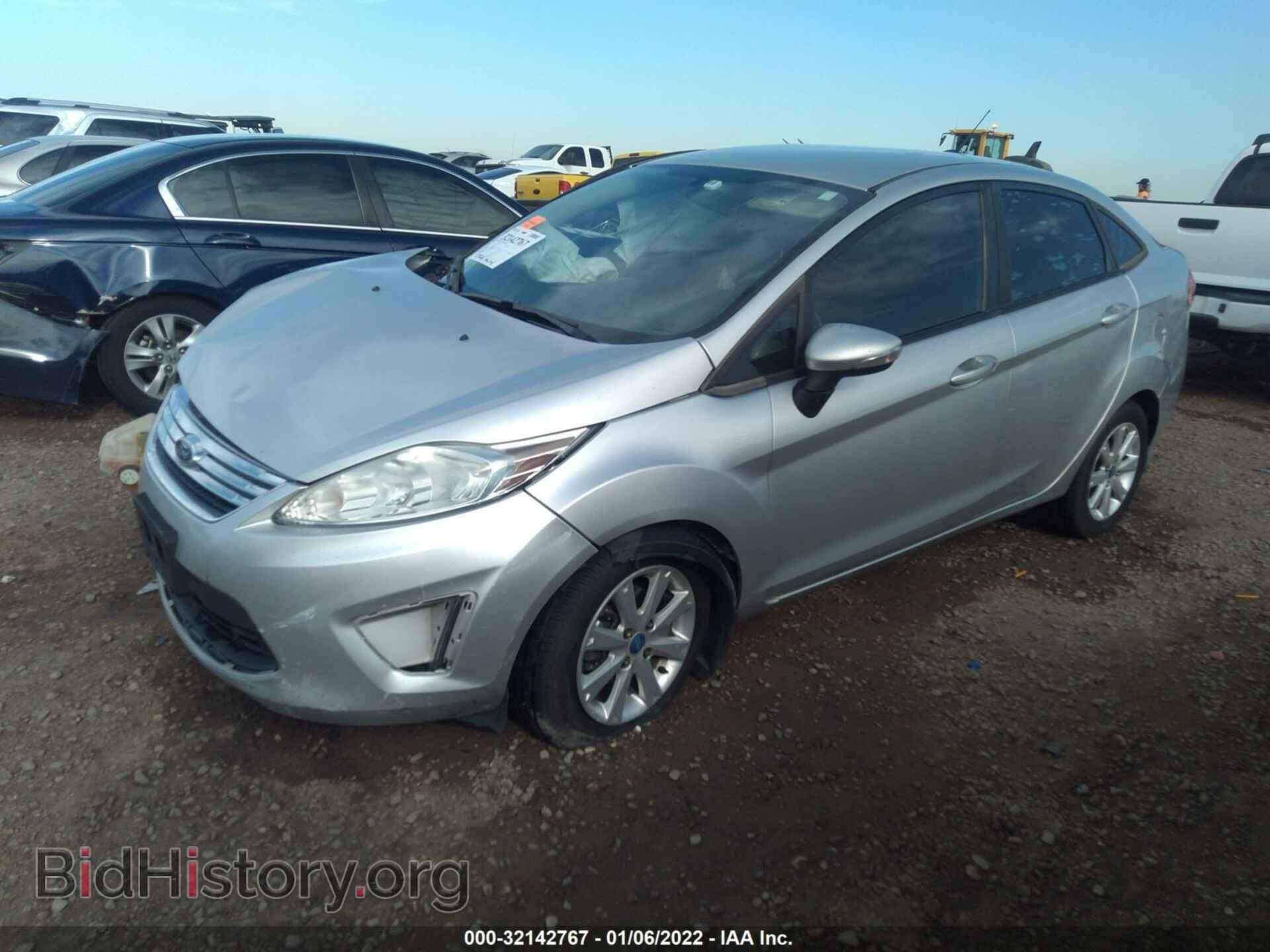2013 FORD FIESTA - VIN: 3FADP4BJXDM186276 - Фото 2