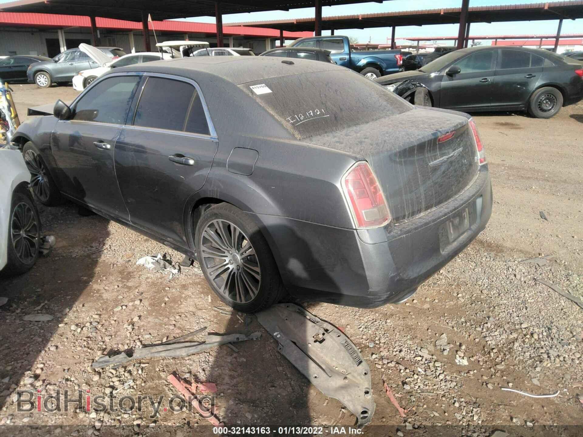 2012 CHRYSLER 300 - VIN: 2C3CCADT2CH138318 - Фото 3