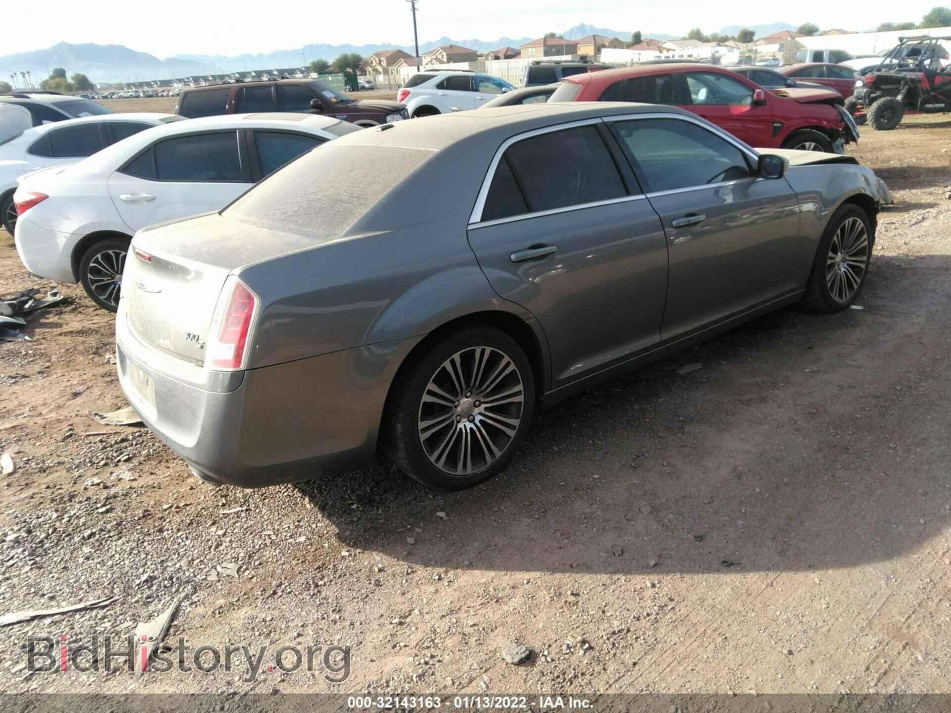 2012 CHRYSLER 300 - VIN: 2C3CCADT2CH138318 - Фото 4
