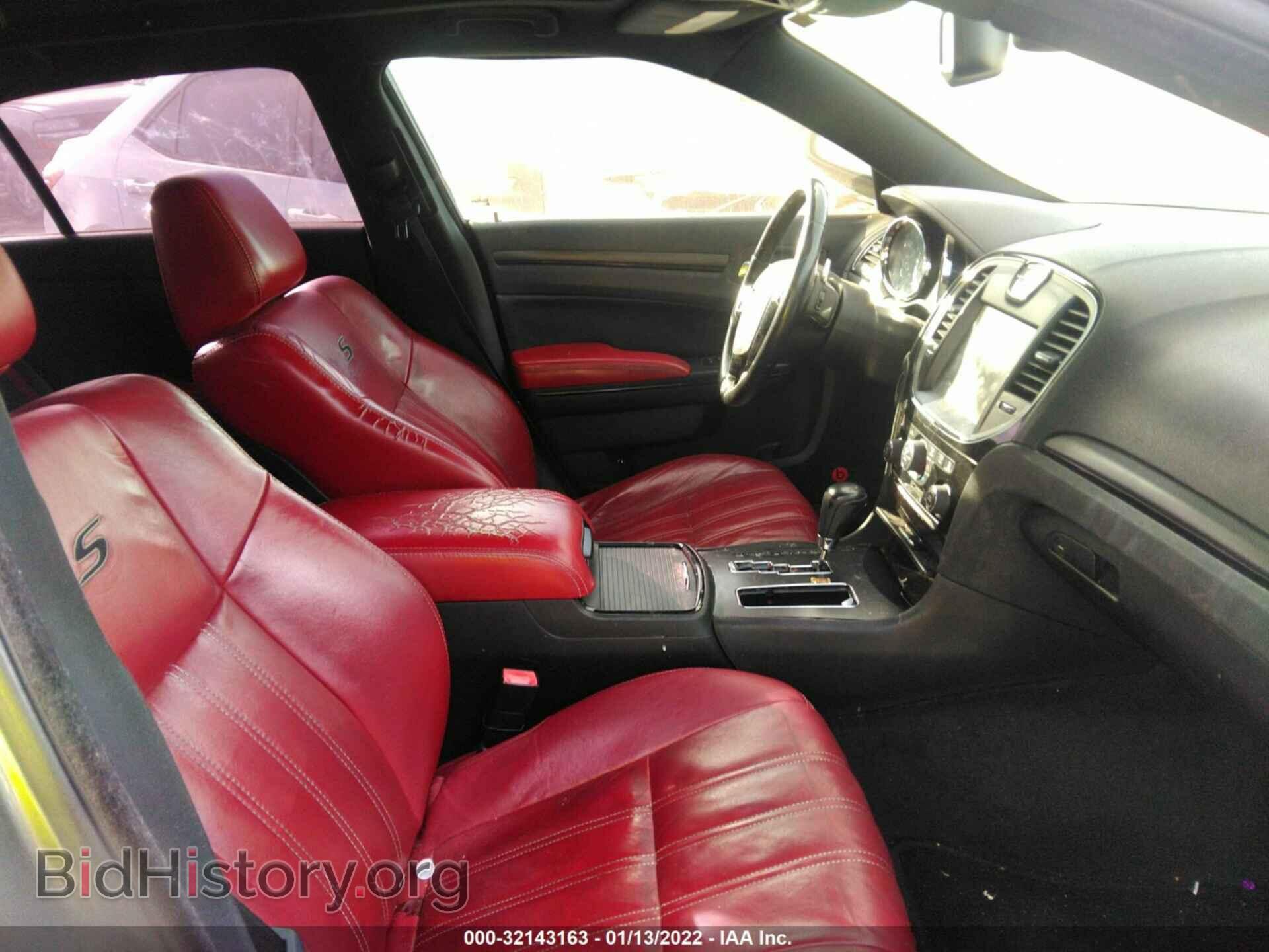 2012 CHRYSLER 300 - VIN: 2C3CCADT2CH138318 - Фото 5
