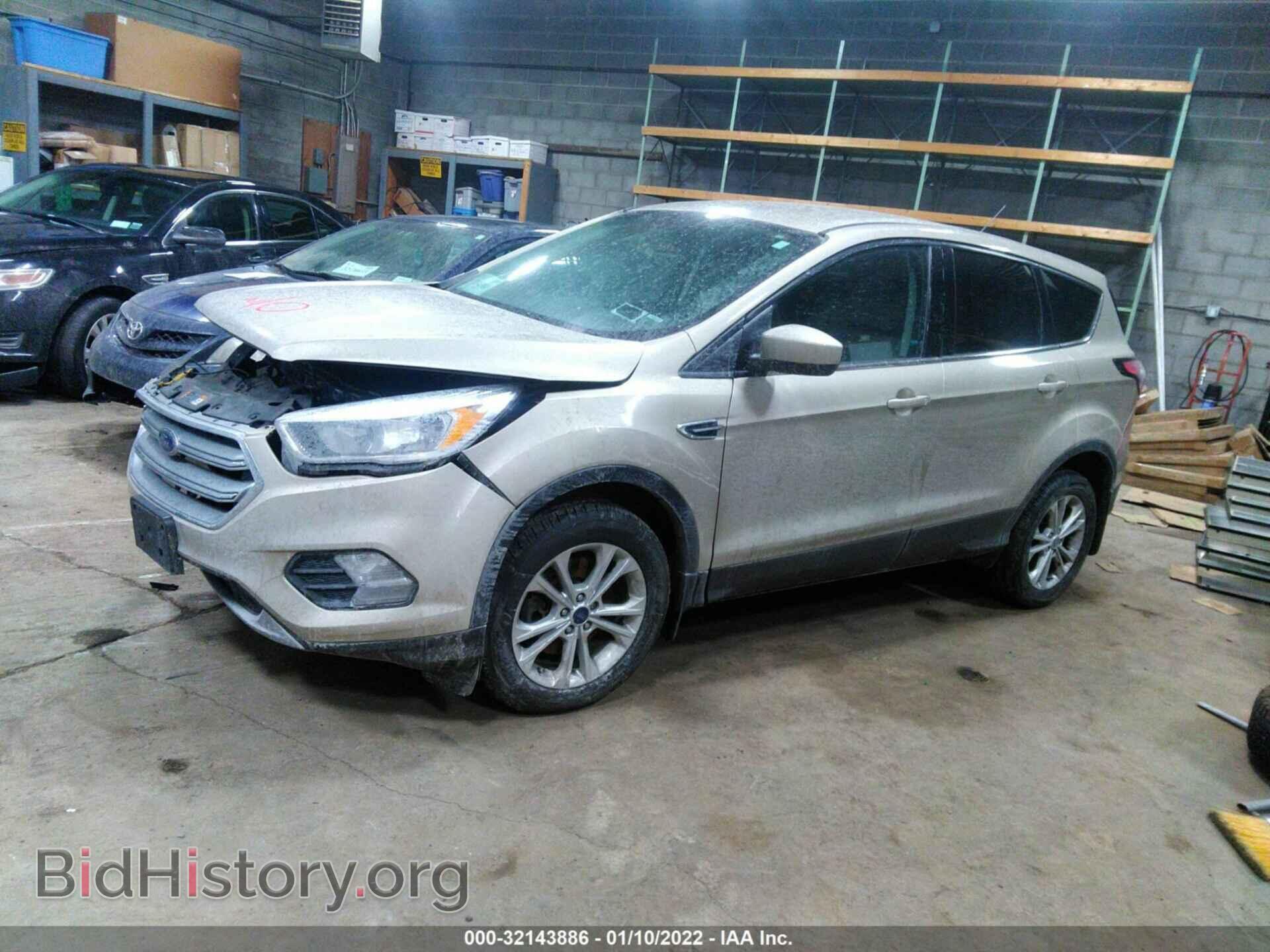 2017 FORD ESCAPE - VIN: 1FMCU9GD1HUE21899 - Фото 2