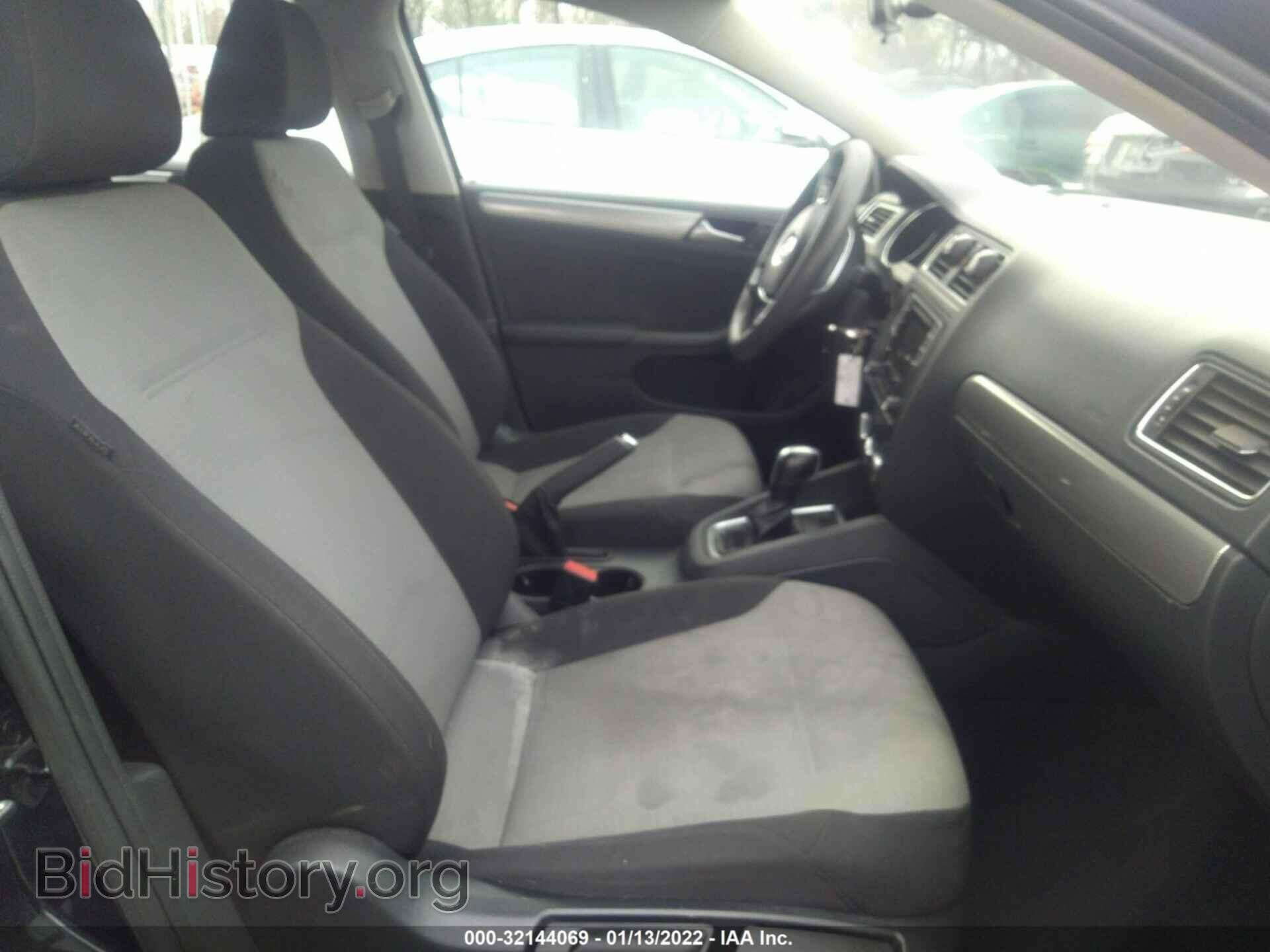 2017 VOLKSWAGEN JETTA - VIN: 3VW2B7AJ9HM226076 - Фото 5