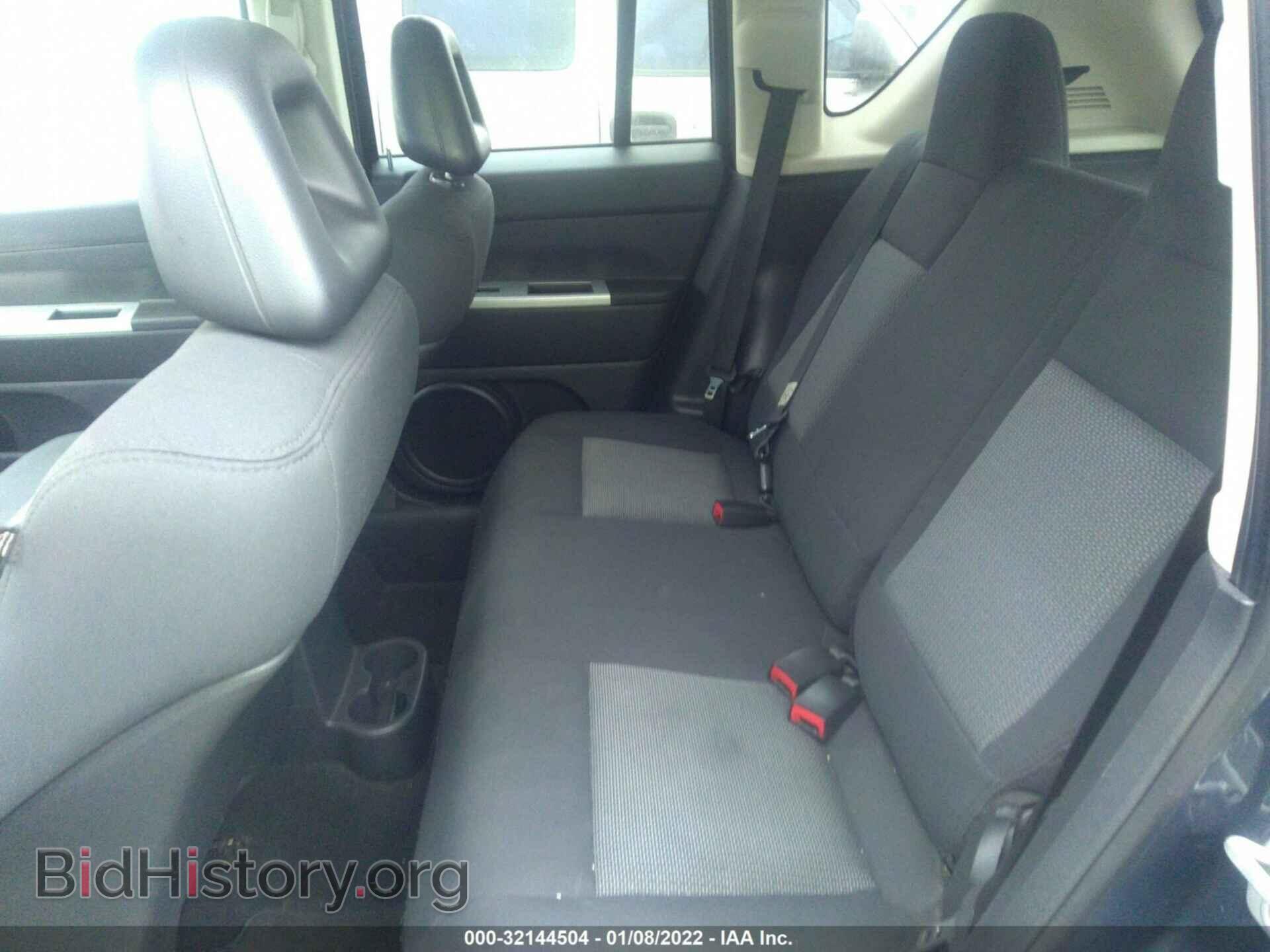 2008 JEEP COMPASS - VIN: 1J8FT47W68D683175 - Фото 8