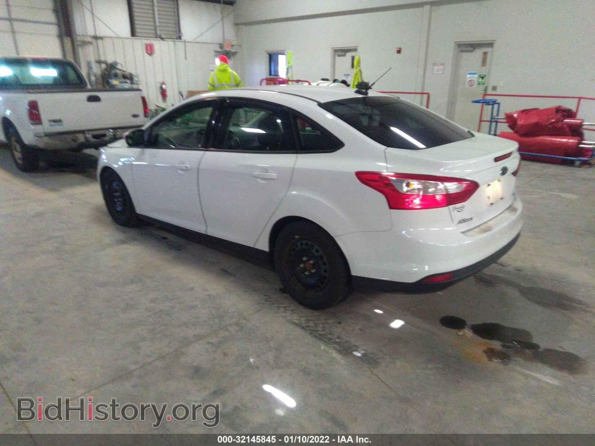 2012 FORD FOCUS - VIN: 1FAHP3F23CL333469 - Фото 3
