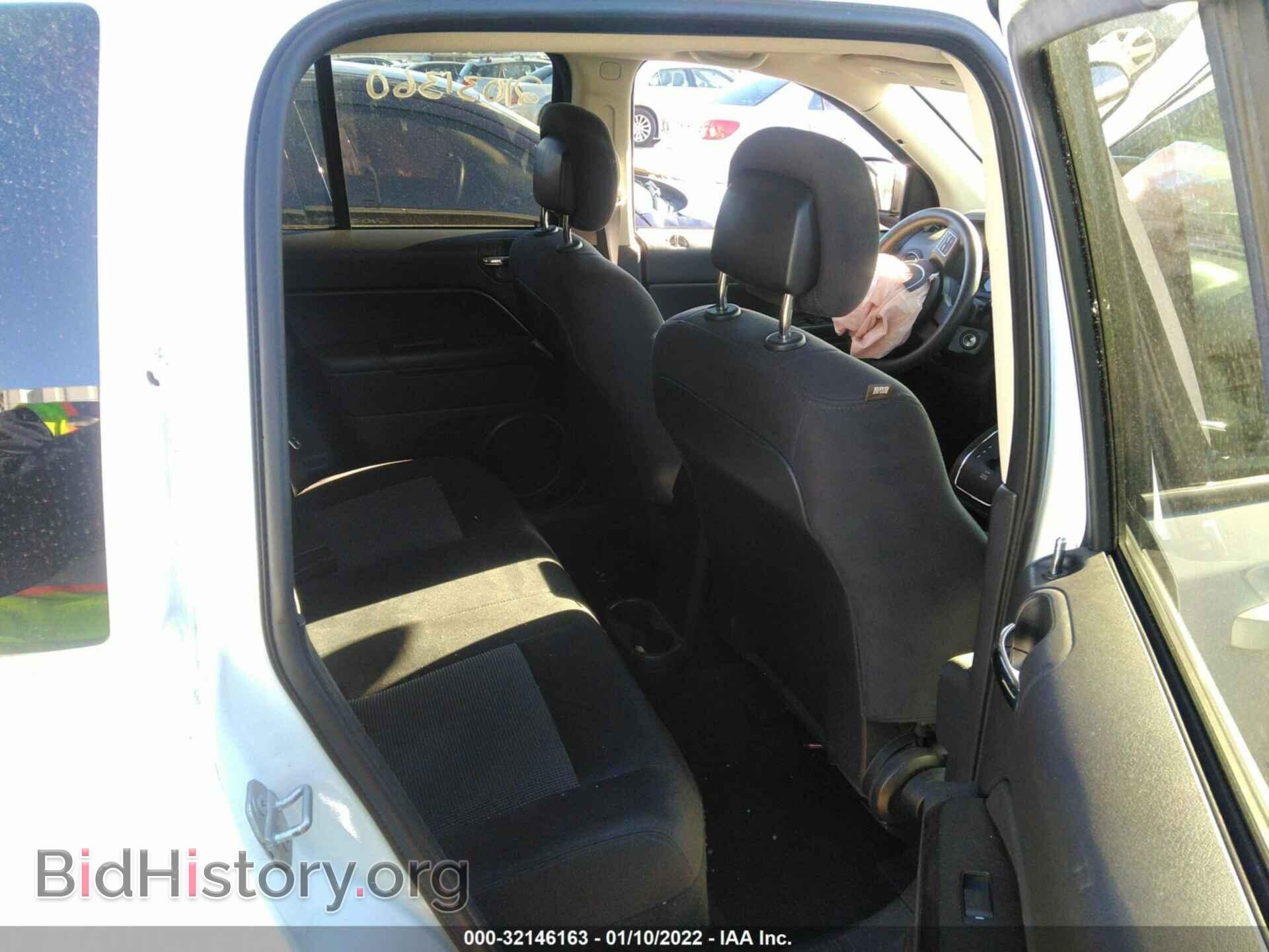 2015 JEEP COMPASS - VIN: 1C4NJCBA6FD190916 - Фото 8