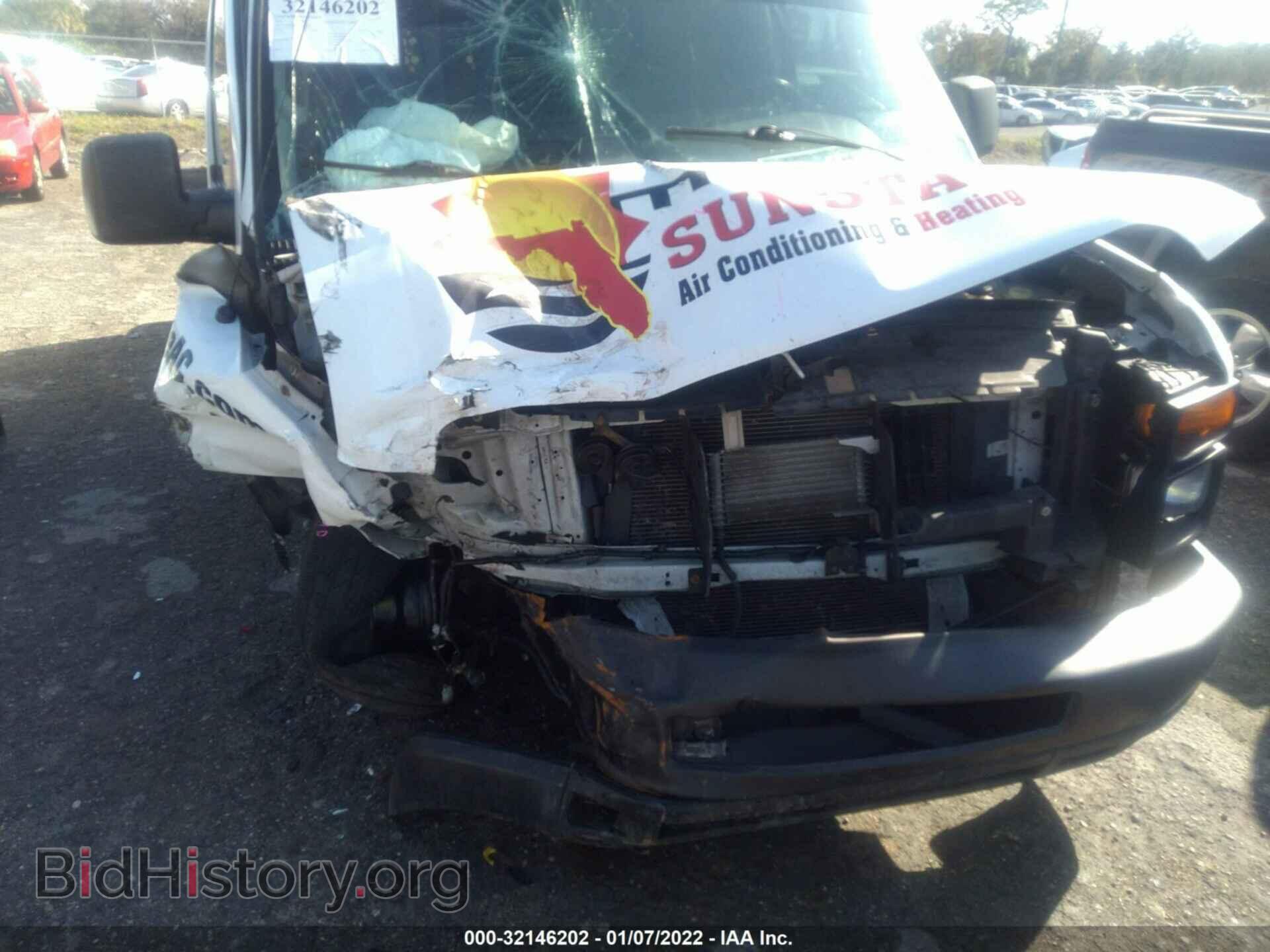 2011 FORD ECONOLINE CARGO VAN - VIN: 1FTNE2EW8BDB33018 - Фото 6