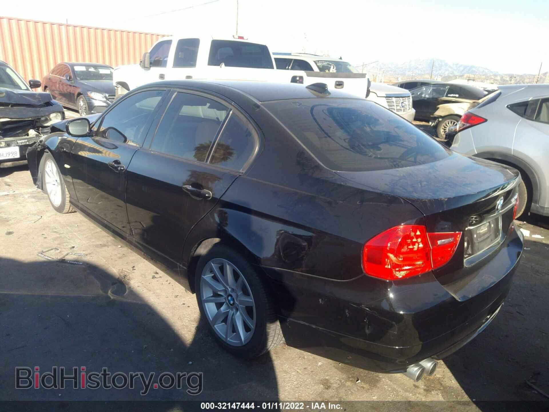 2011 BMW 3 SERIES - VIN: WBAPH7C50BE678371 - Фото 3