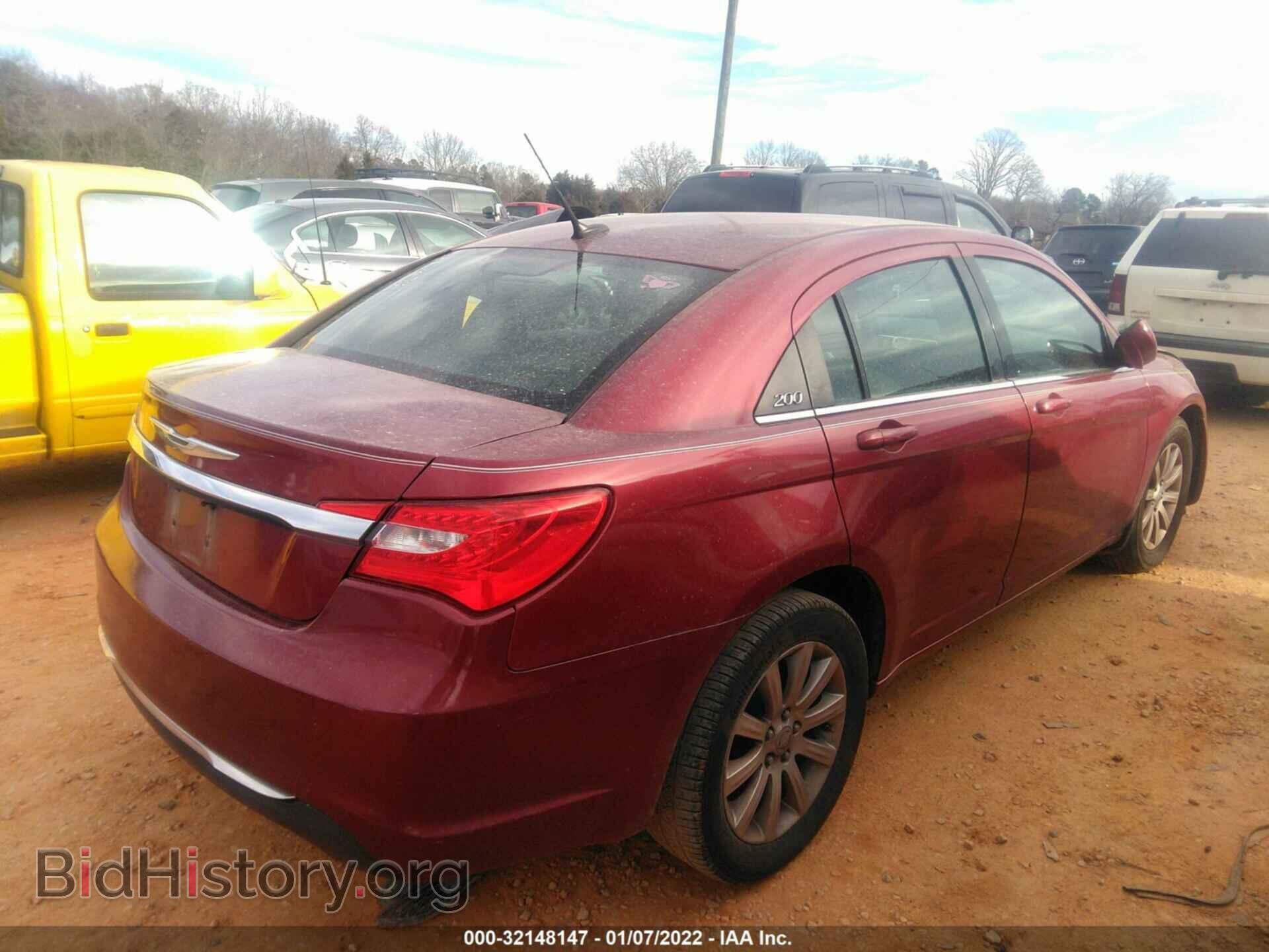 2011 CHRYSLER 200 - VIN: 1C3BC1FG4BN505415 - Фото 4