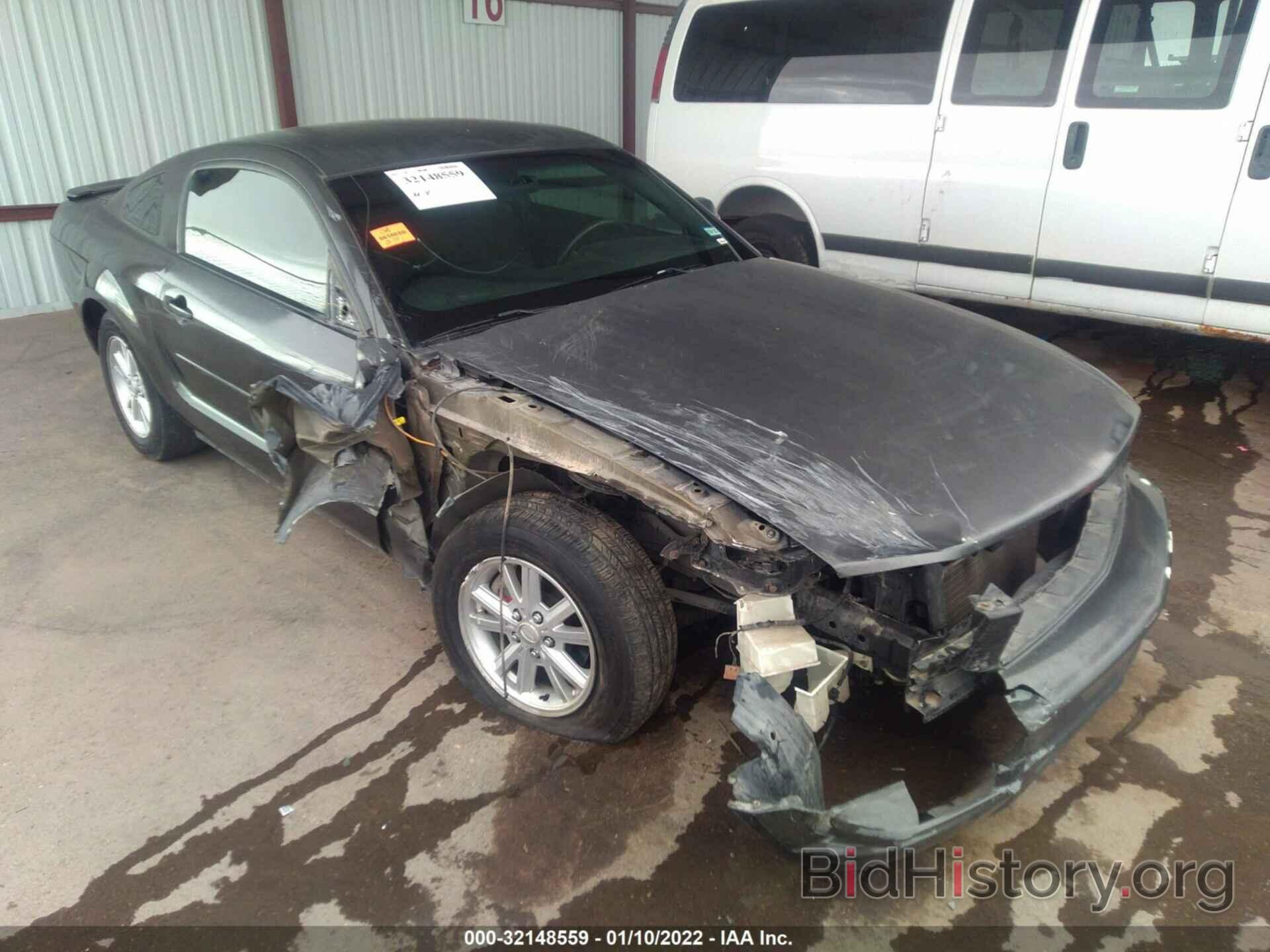 Photo 1ZVHT80N485193611 - FORD MUSTANG 2008
