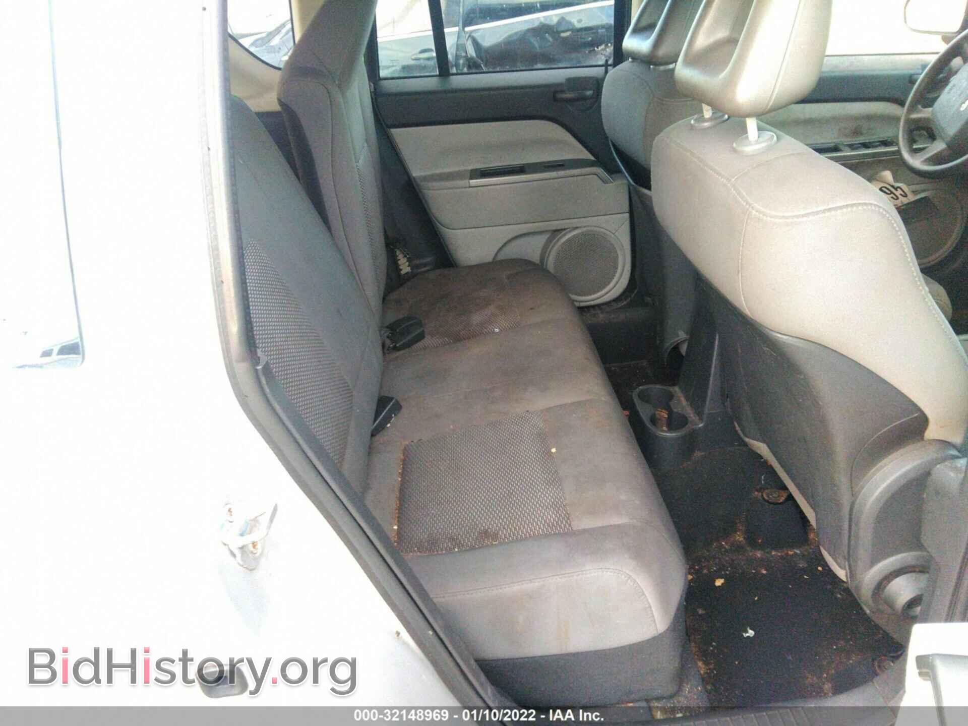2007 JEEP COMPASS - VIN: 1J8FF47W37D584500 - Фото 8