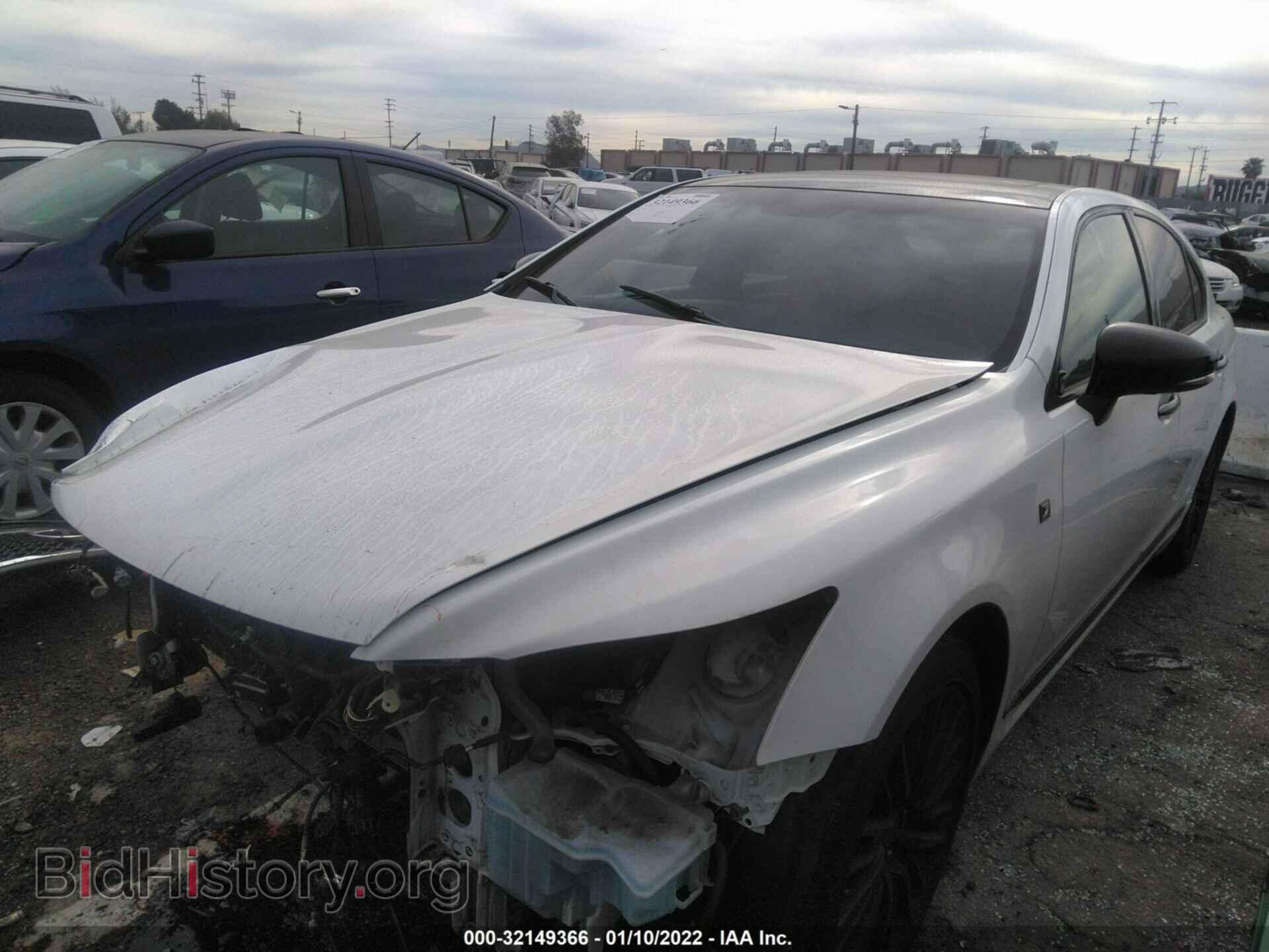 2015 LEXUS LS 460 - VIN: JTHBL5EF4F5135731 - Photo 2