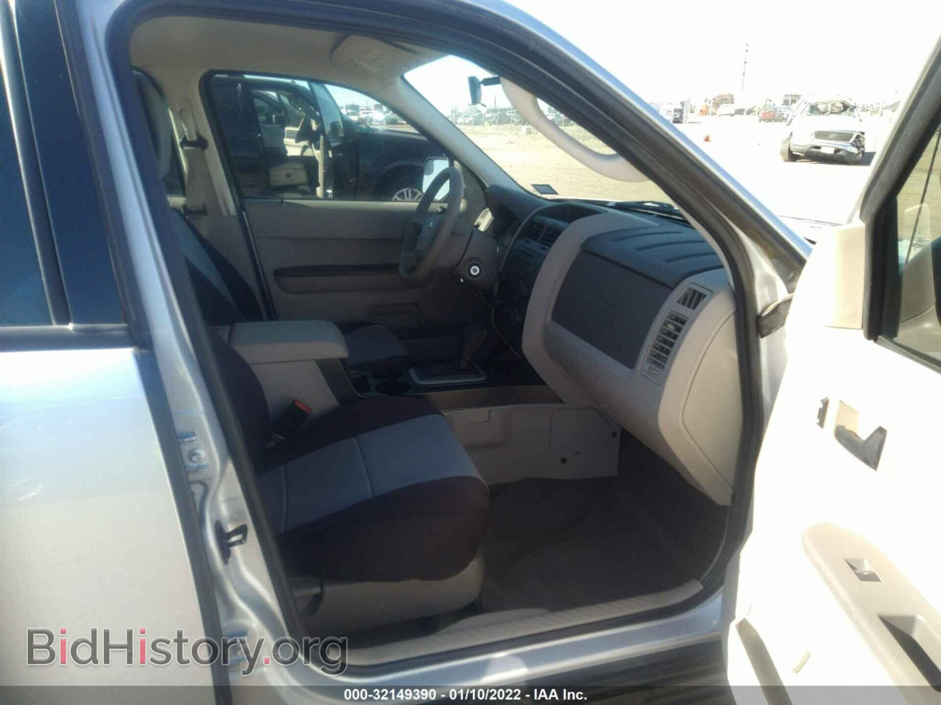 2011 FORD ESCAPE - VIN: 1FMCU0C76BKB59067 - Фото 5