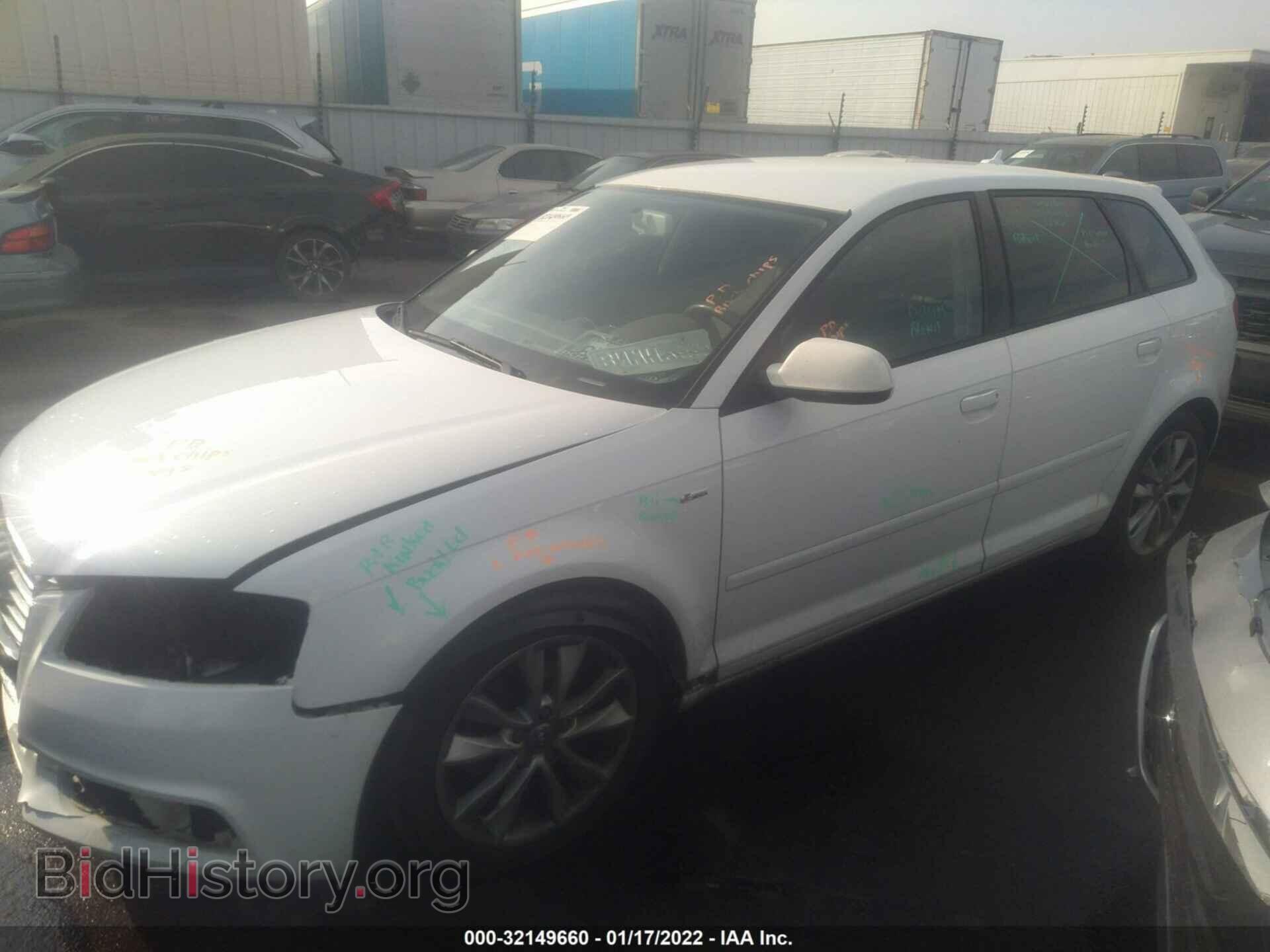 2011 AUDI A3 - VIN: WAUBJAFMXBA131517 - Фото 2