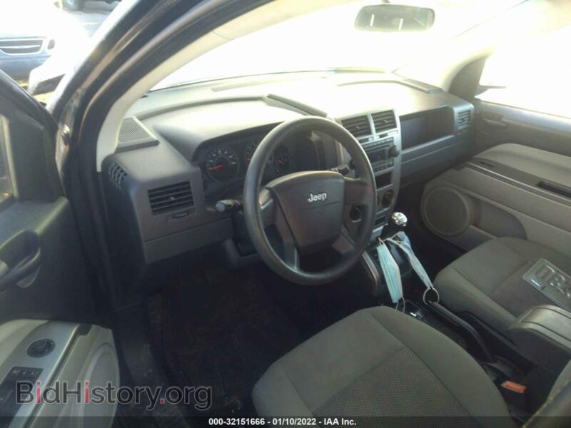 2007 Jeep COMPASS (VIN 1J8FF47W87D264928) — photo 5 of 10