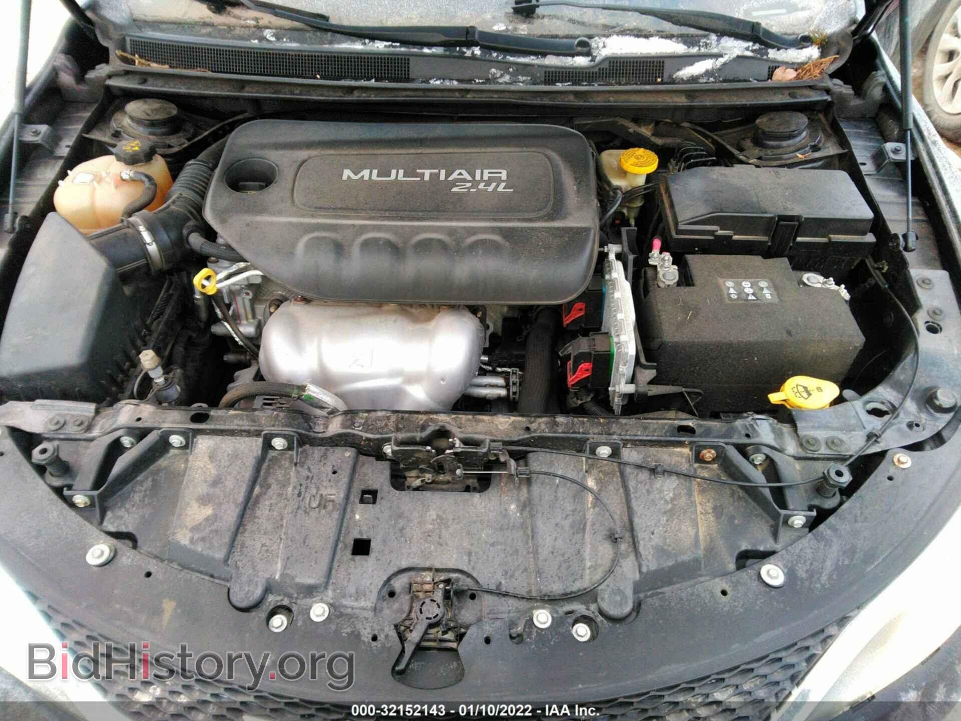 2016 CHRYSLER 200 - VIN: 1C3CCCAB5GN154405 - Фото 10