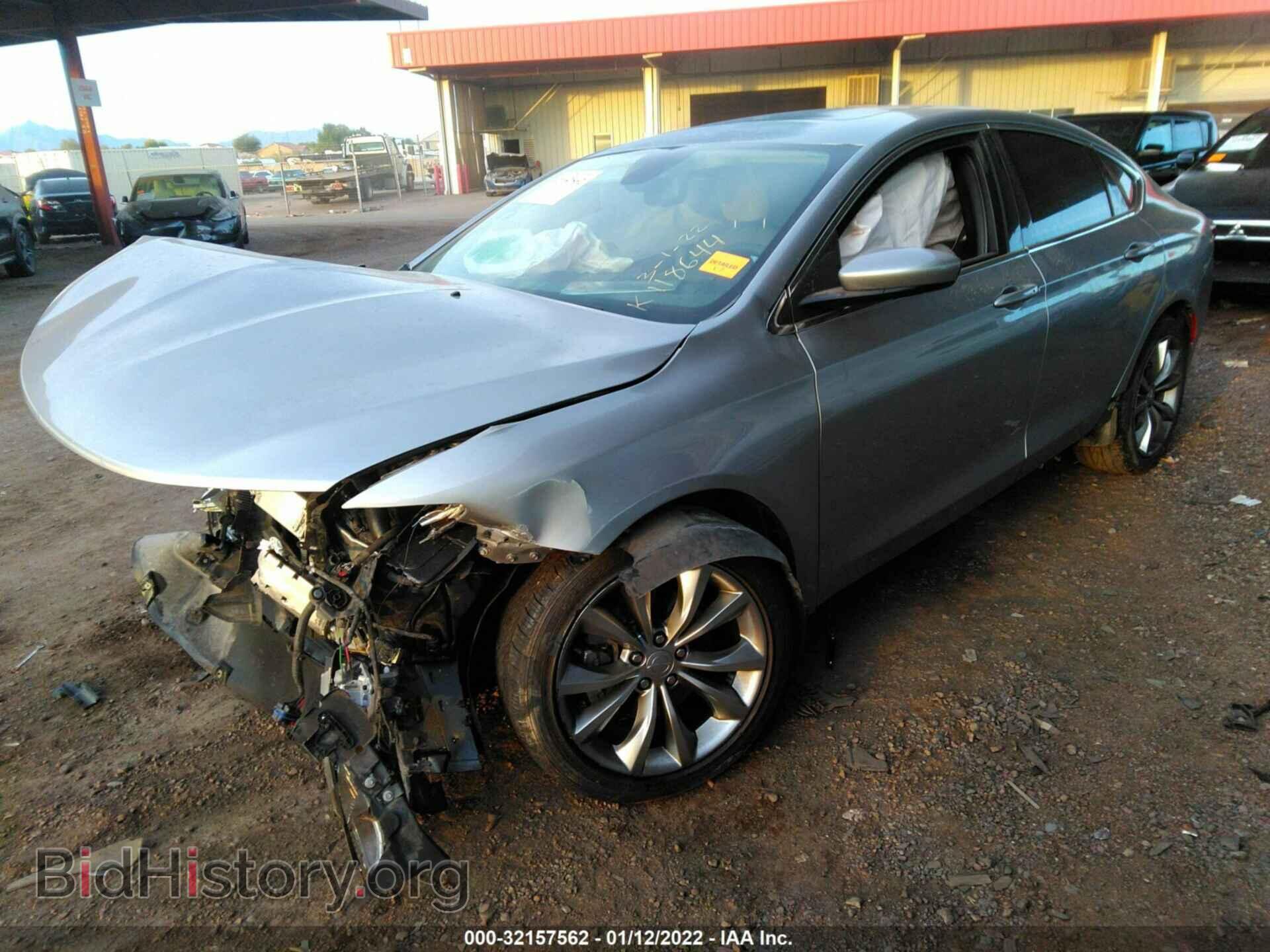 2016 CHRYSLER 200 - VIN: 1C3CCCAB8GN118644 - Фото 2