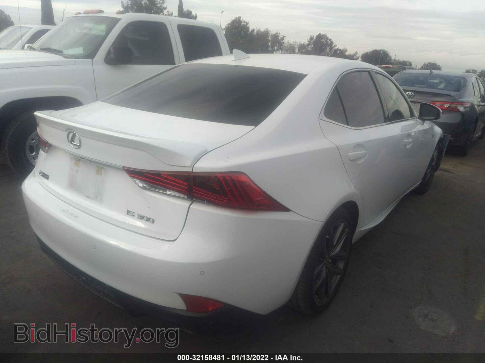 2018 LEXUS IS - VIN: JTHBA1D21J5068575 - Photo 4