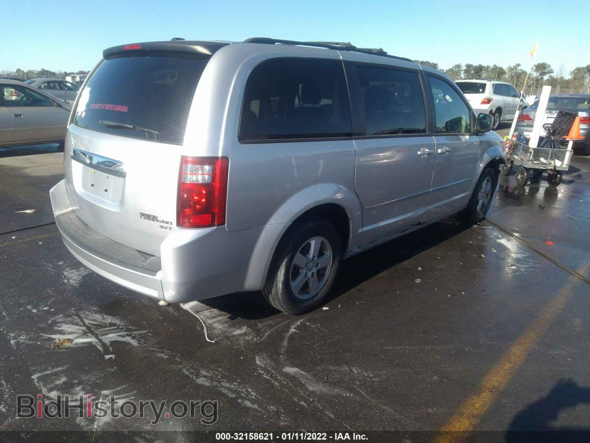 2010 DODGE GRAND CARAVAN - VIN: 2D4RN5D10AR462352 - Фото 4