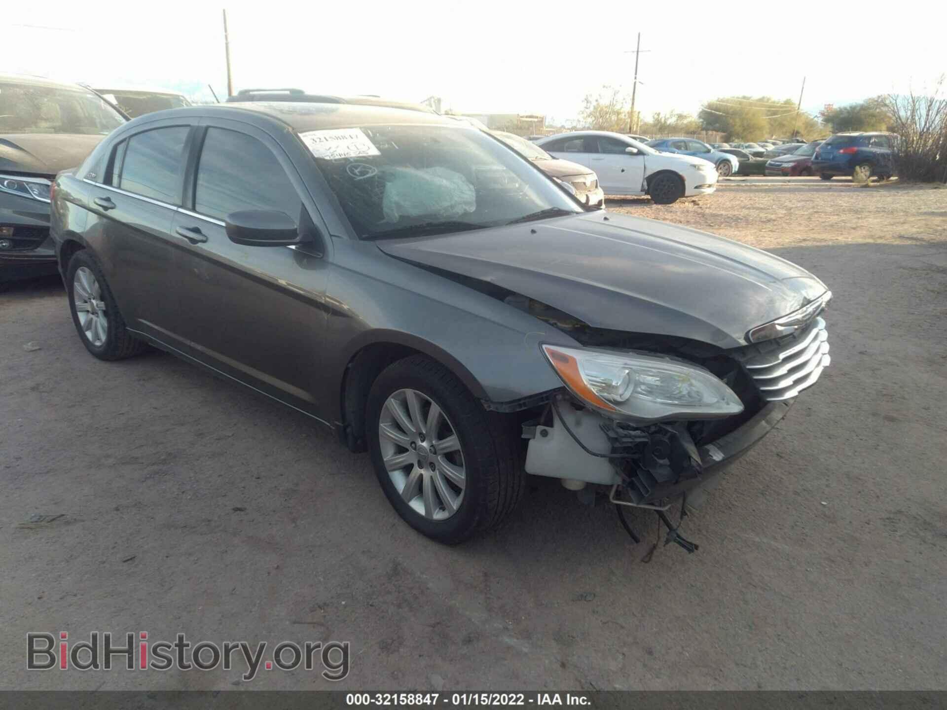 Фотография 1C3CCBBB4DN596998 - CHRYSLER 200 2013