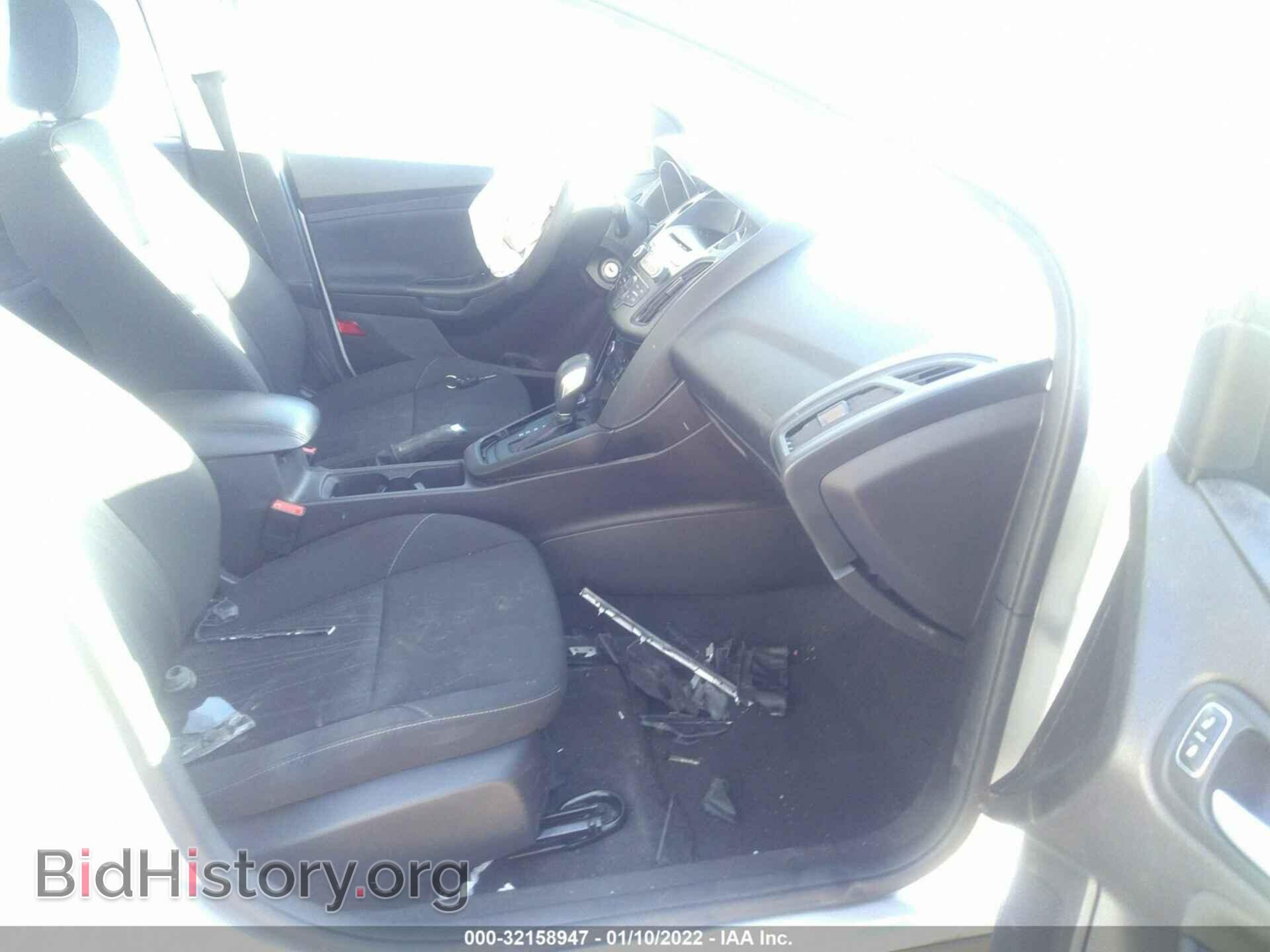 2017 FORD FOCUS - VIN: 1FADP3FE1HL263700 - Photo 5