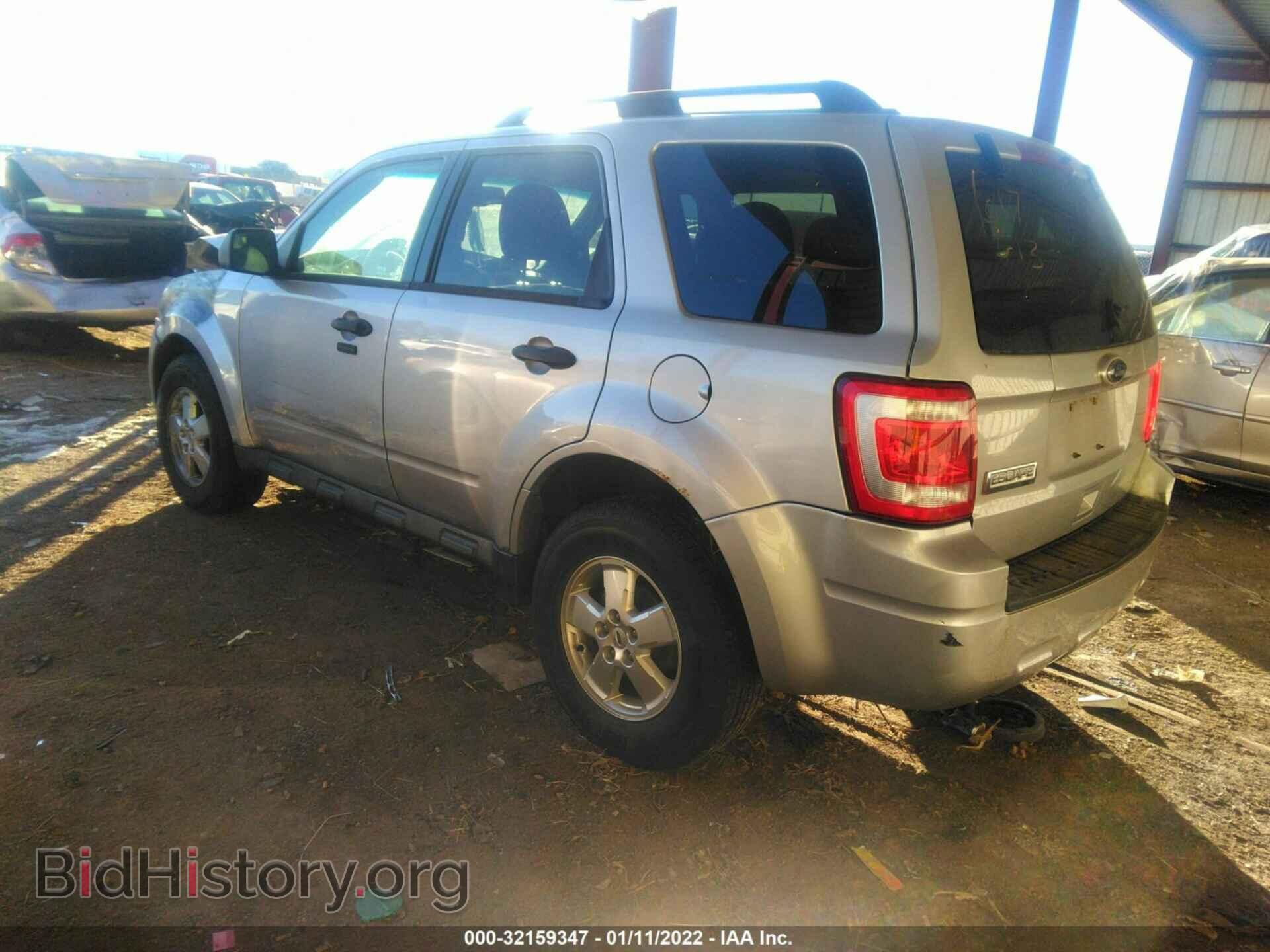 2010 FORD ESCAPE - VIN: 1FMCU9D71AKB95105 - Фото 3