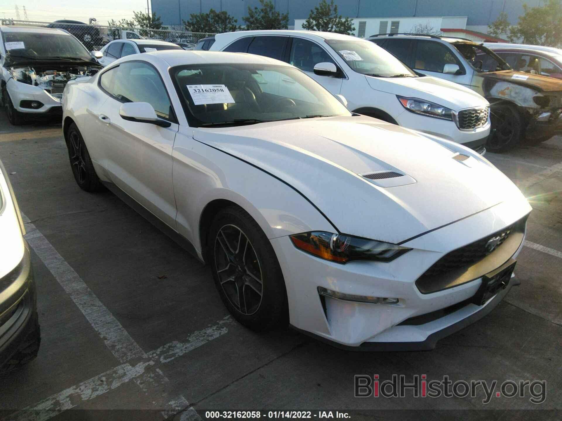 Photo 1FA6P8TH6L5134790 - FORD MUSTANG 2020