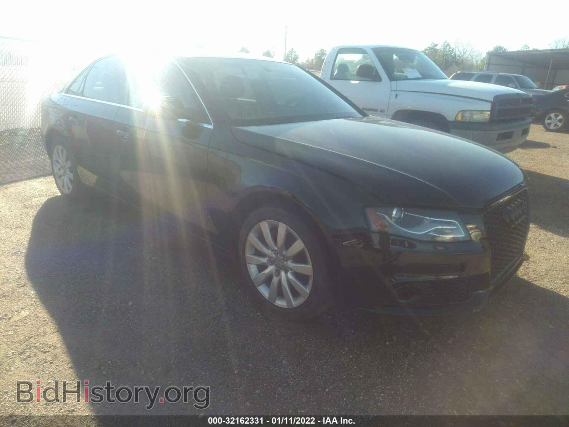 Фотография WAUBFAFL1CN006697 - AUDI A4 2012