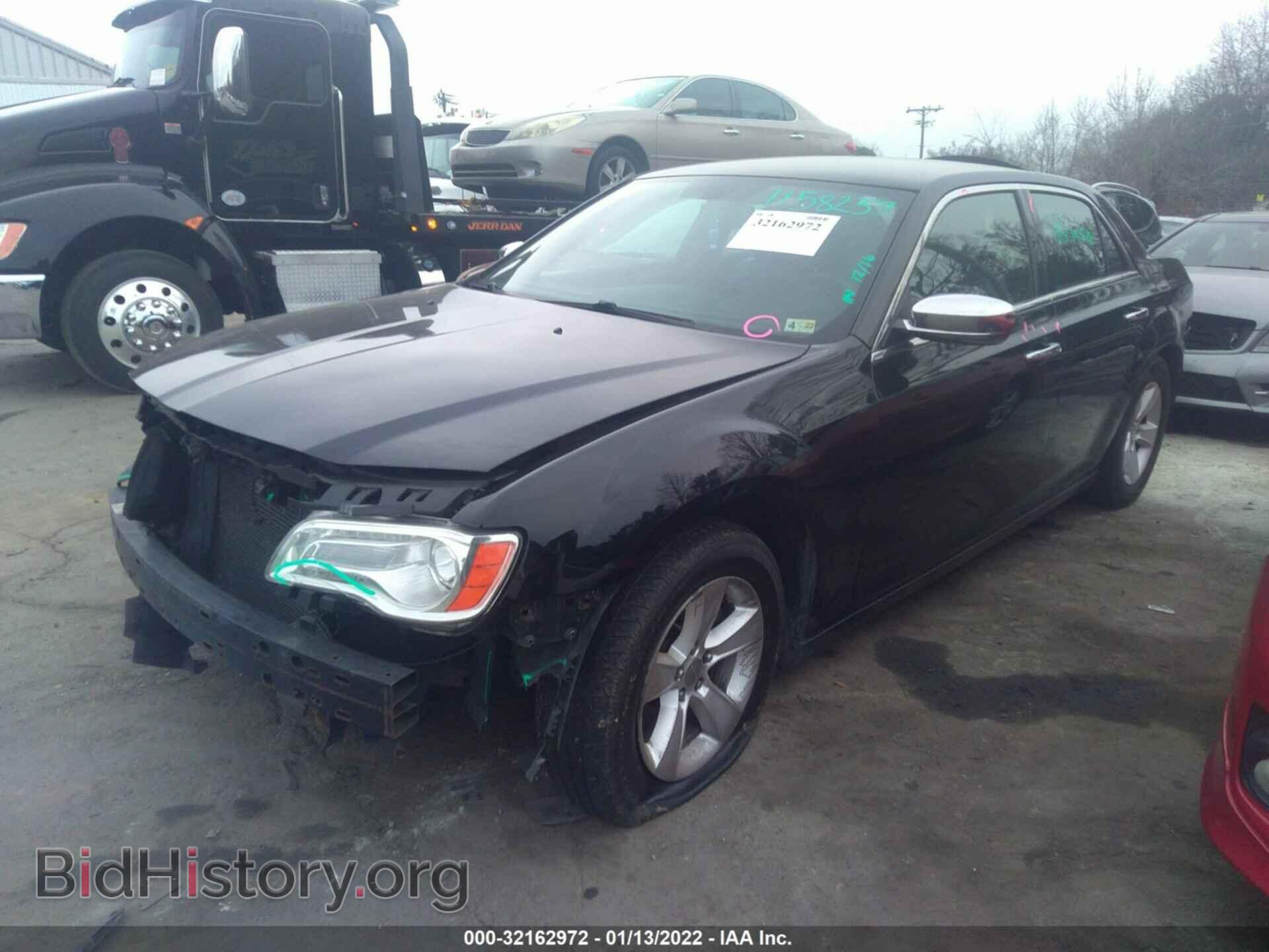 2012 CHRYSLER 300 - VIN: 2C3CCACG6CH223909 - Фото 2