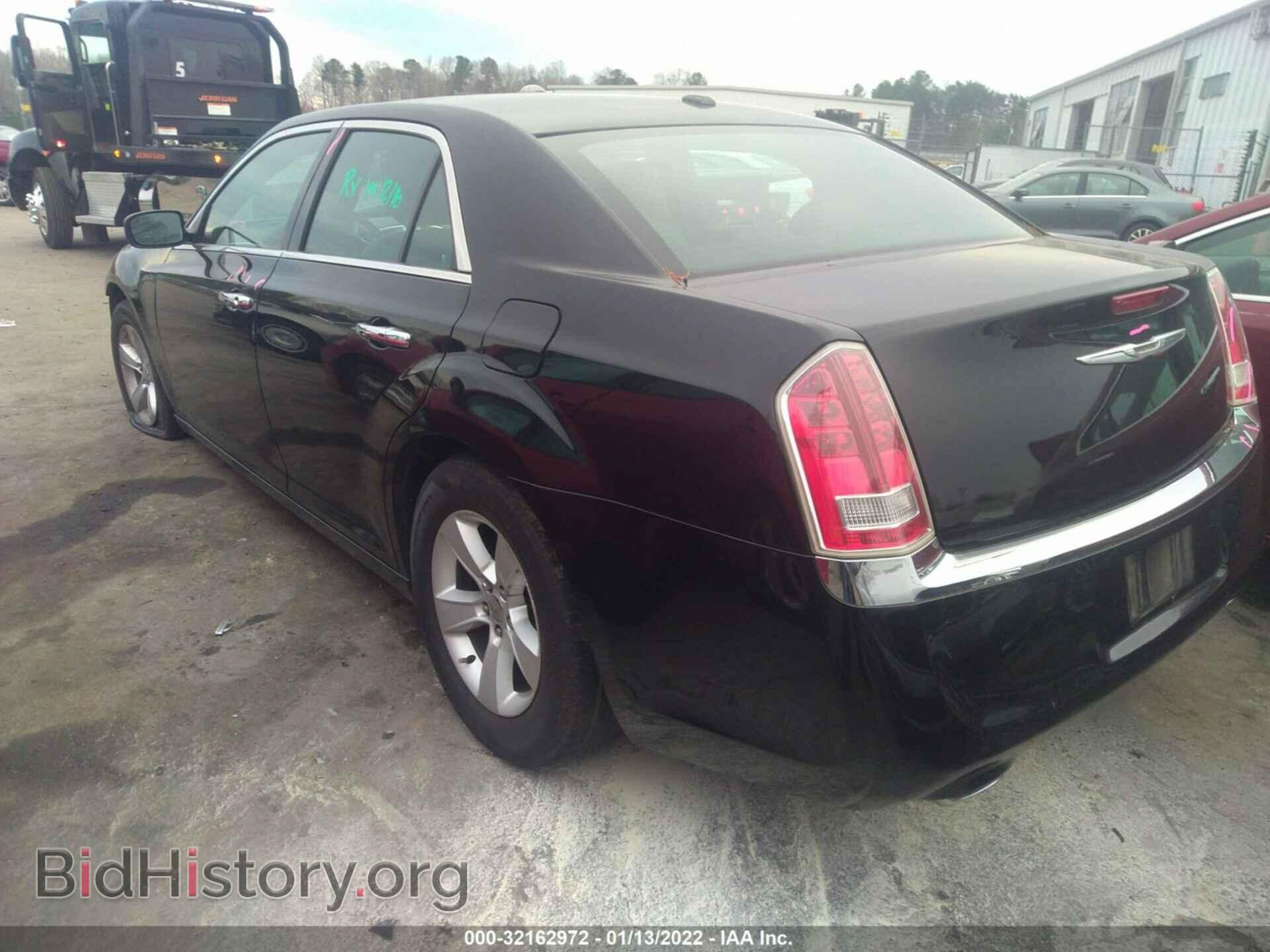 2012 CHRYSLER 300 - VIN: 2C3CCACG6CH223909 - Фото 3