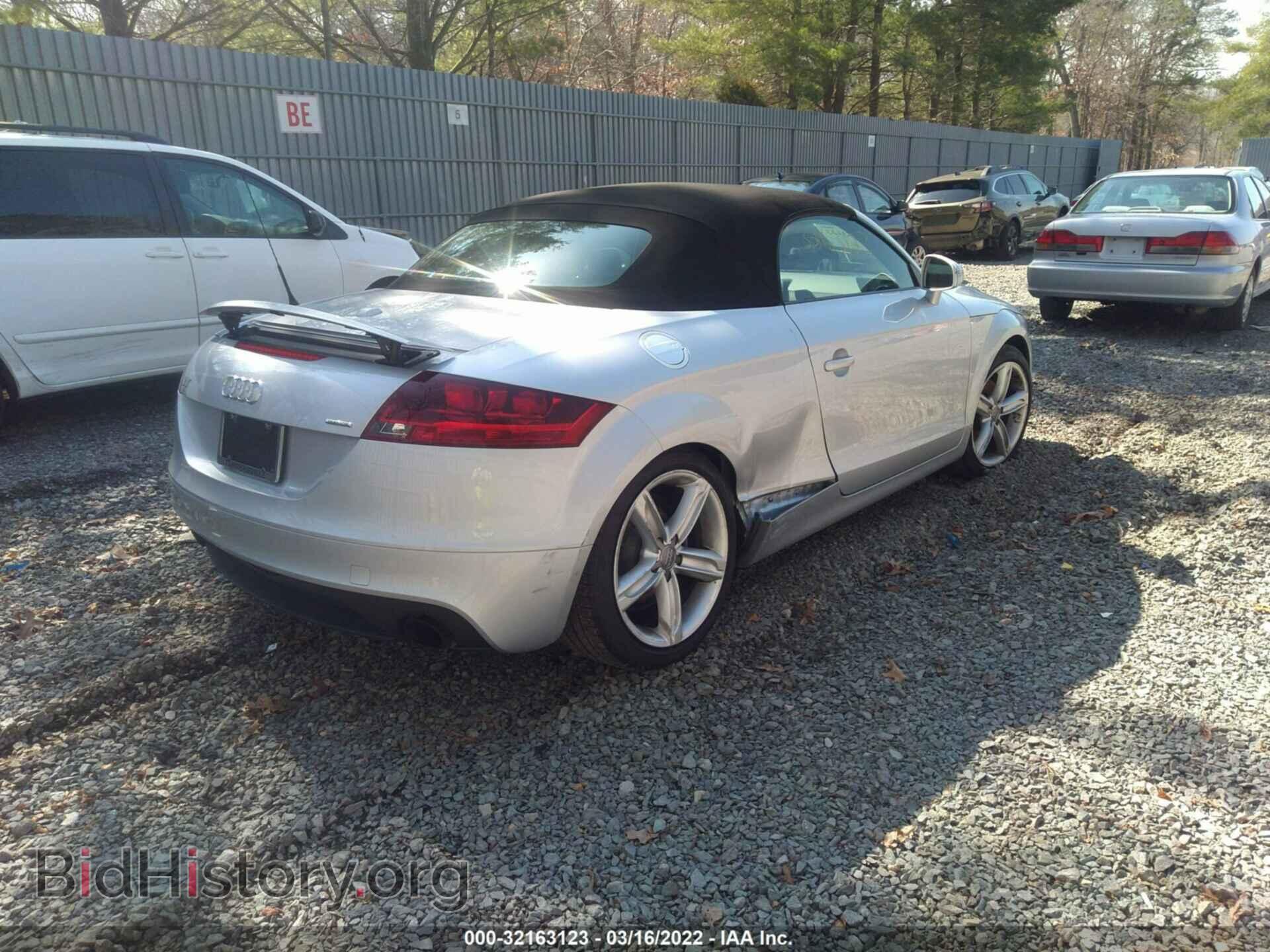 2013 AUDI TT - VIN: TRUSFAFK9D1000249 - Фото 4